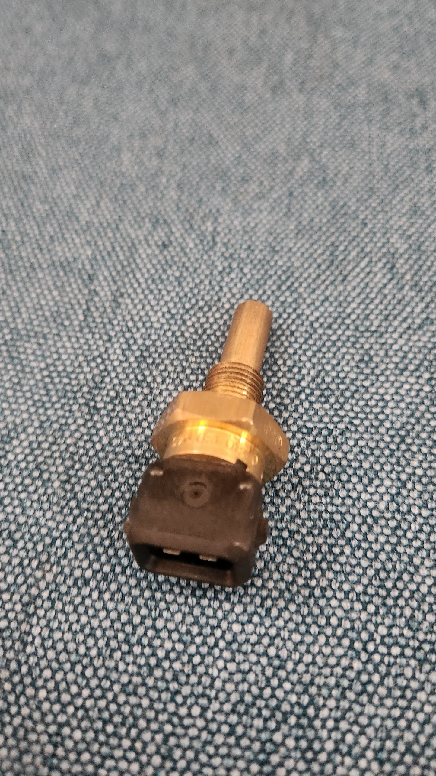 Coolant Temperature Sensor Bosch Corrado/Golf/Jetta/2/3/Vento/Passat/B2/B3/Scirocco 2/Audi 80/90/B2/B3/B4/100/200/C3/C4 0280130040 NOS/New M9