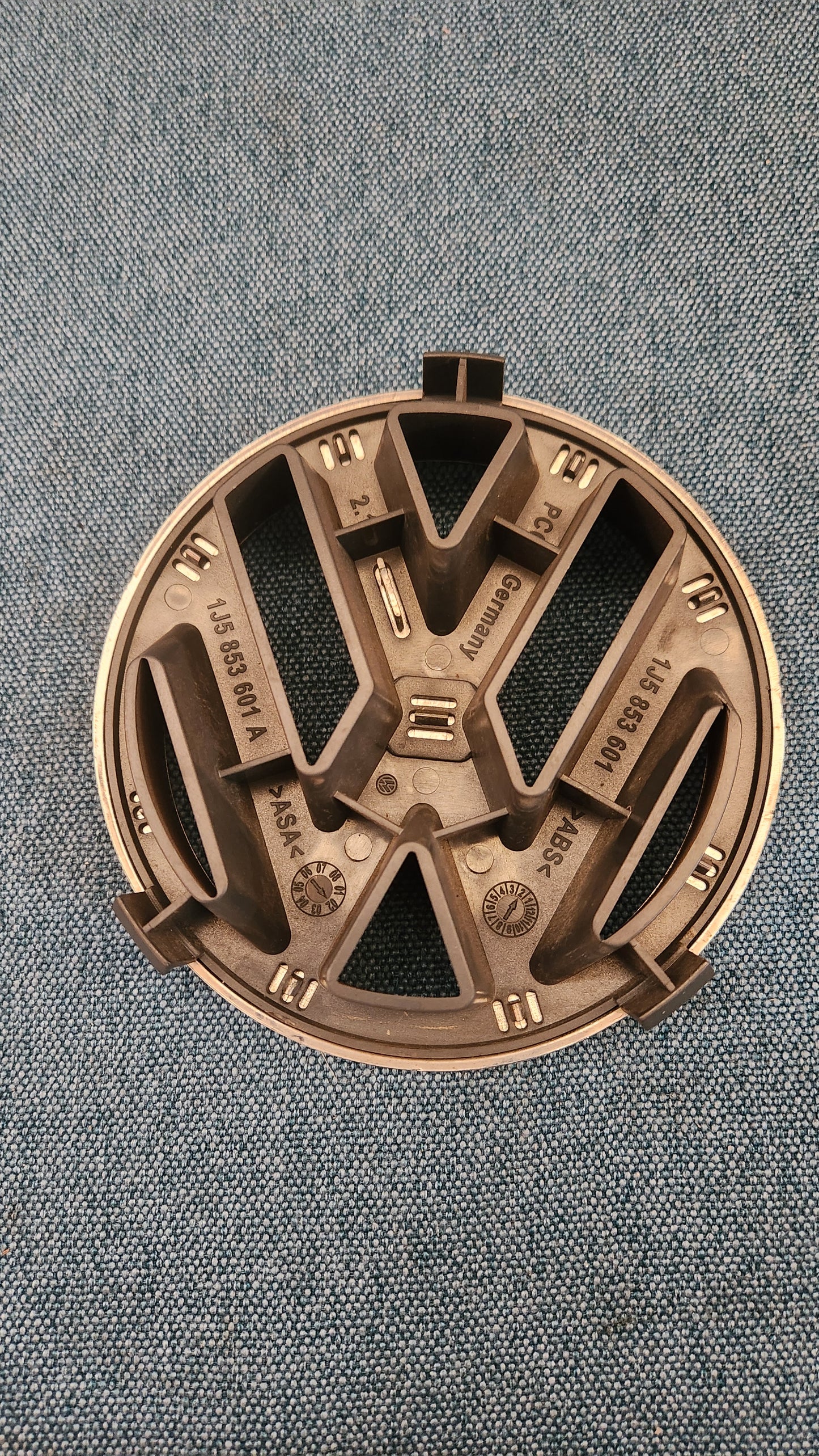 Vw Emblem Golf 4/Bora/Polo 9N 1J5853601 Gebraucht H4