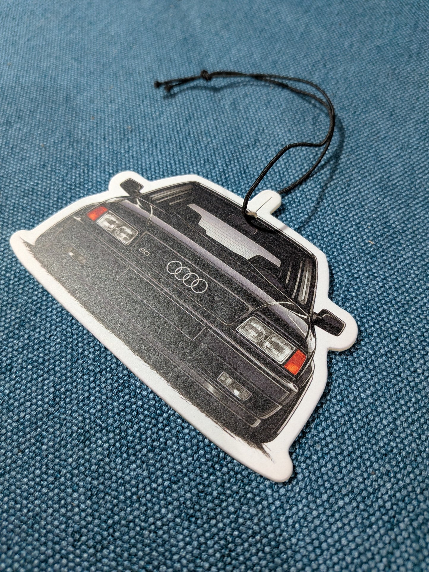 Duftbaum/Duftanhänger Vanilla Audi 80 B3/B4 Tuning Design Front Ansicht