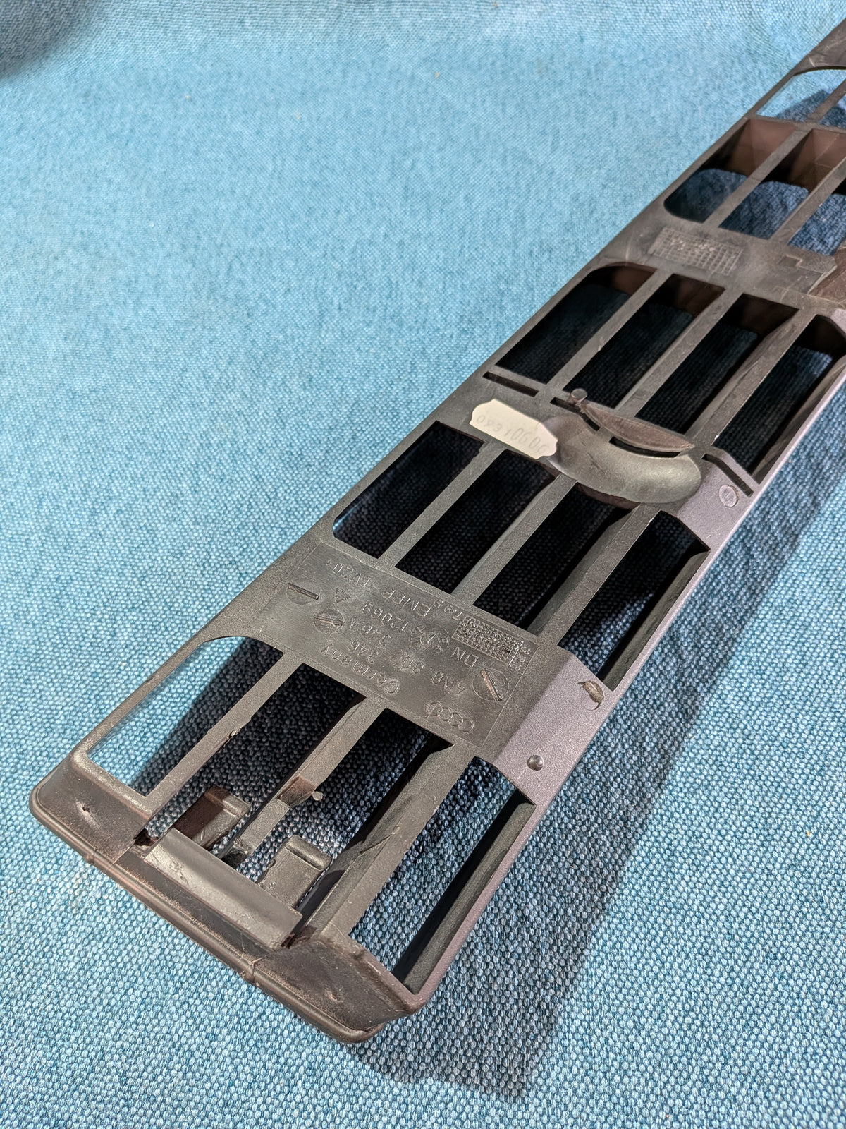 Stousstangegitter riets Audi/A6/C4 4A0807346 NOS F5