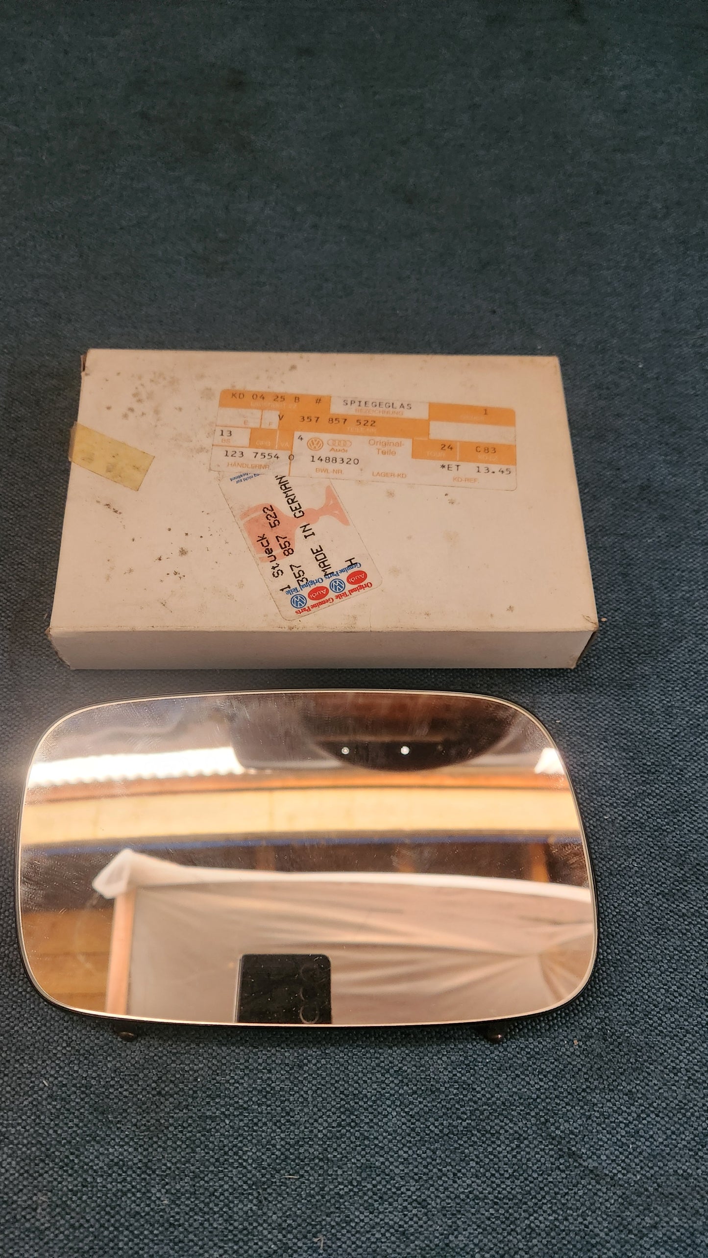 Passat 35I B3/B4 Spiegelglas rechts 357857522 Nos F7