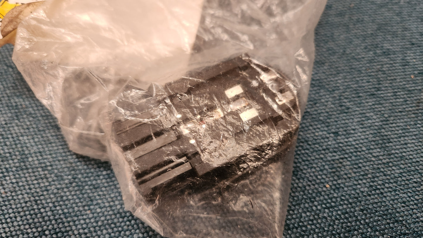 Golf 3 light switch LWR headlight range control Vento 1H6941333B Nos A3