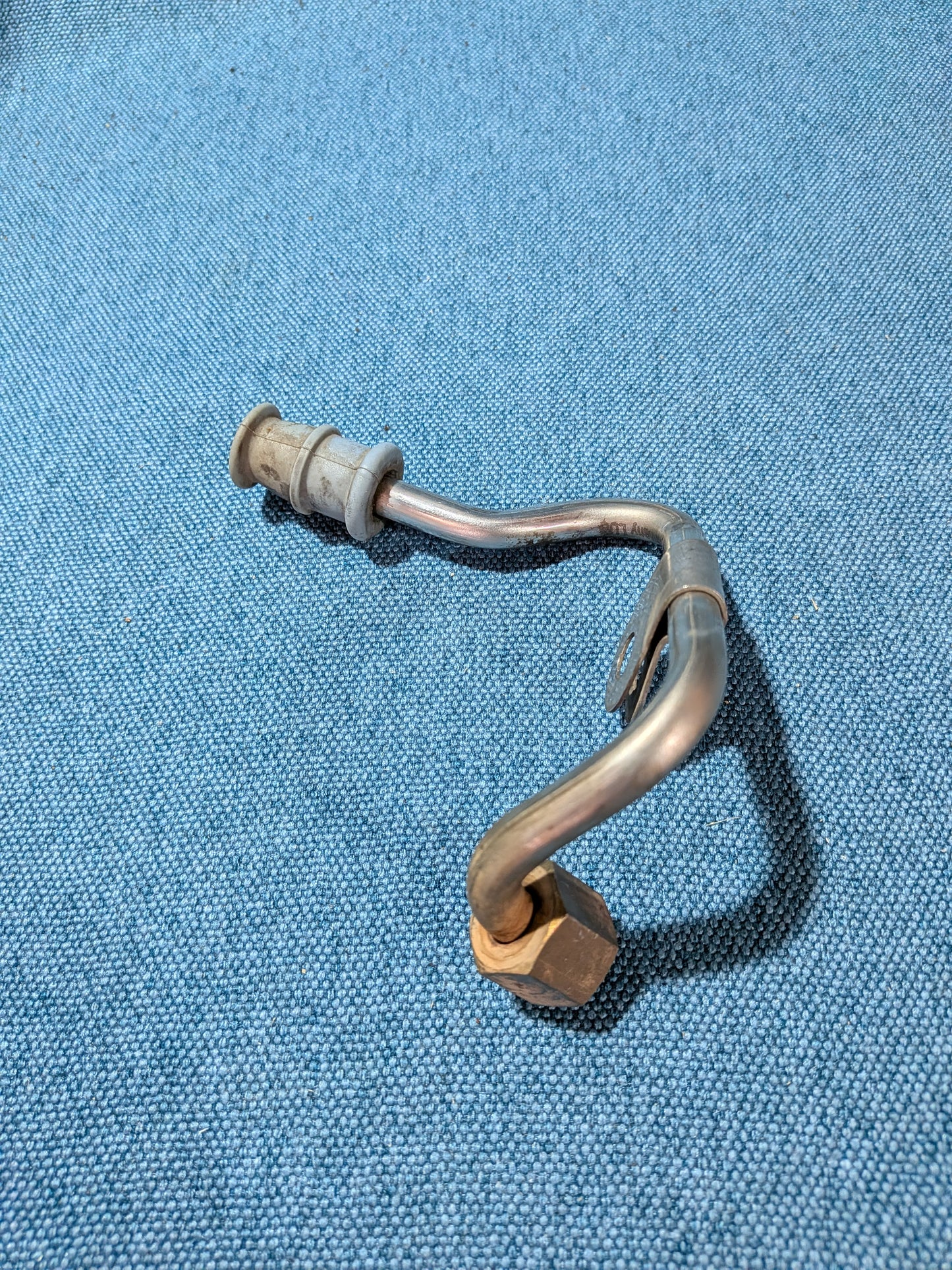Rohr für CO entnahme Golf3/Vento/Passat B3 Motor AAM 051129703F Gebraucht A5