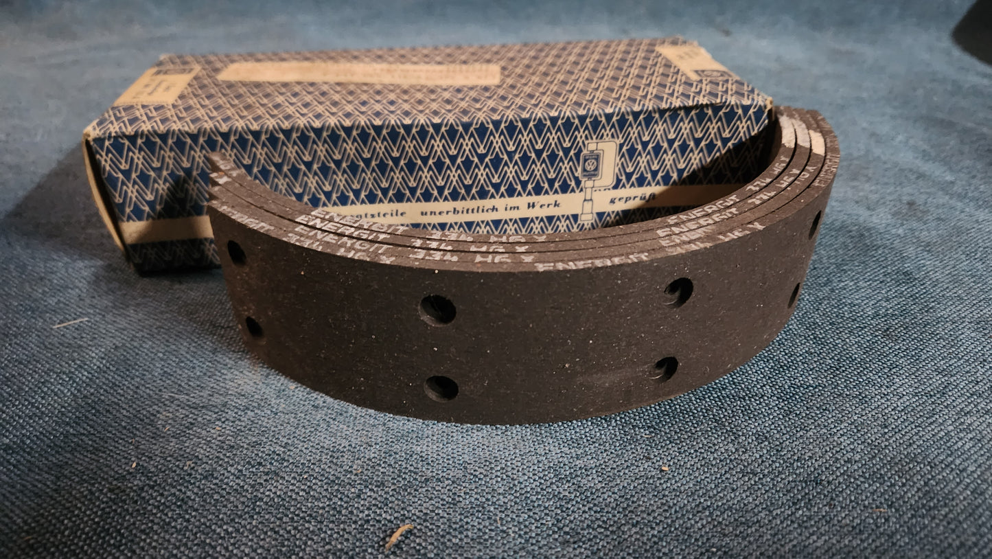 Typ 3 Bremsbeläge Trommelbremse 311698113A Nos E4
