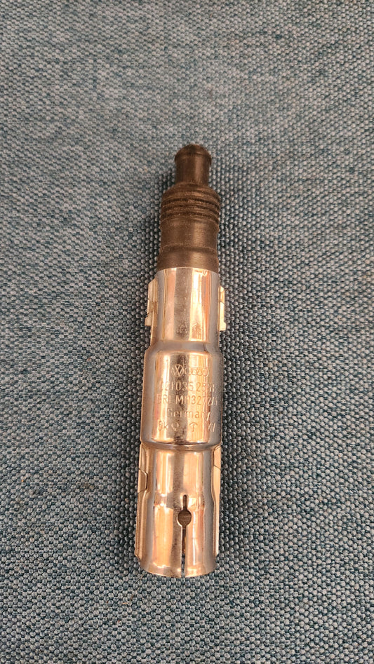Spark plug connector Golf3/Corrado/Passat35I B3/B4/Sharan/Vento/Audi A4 B5 021035255E Nos L3/J1