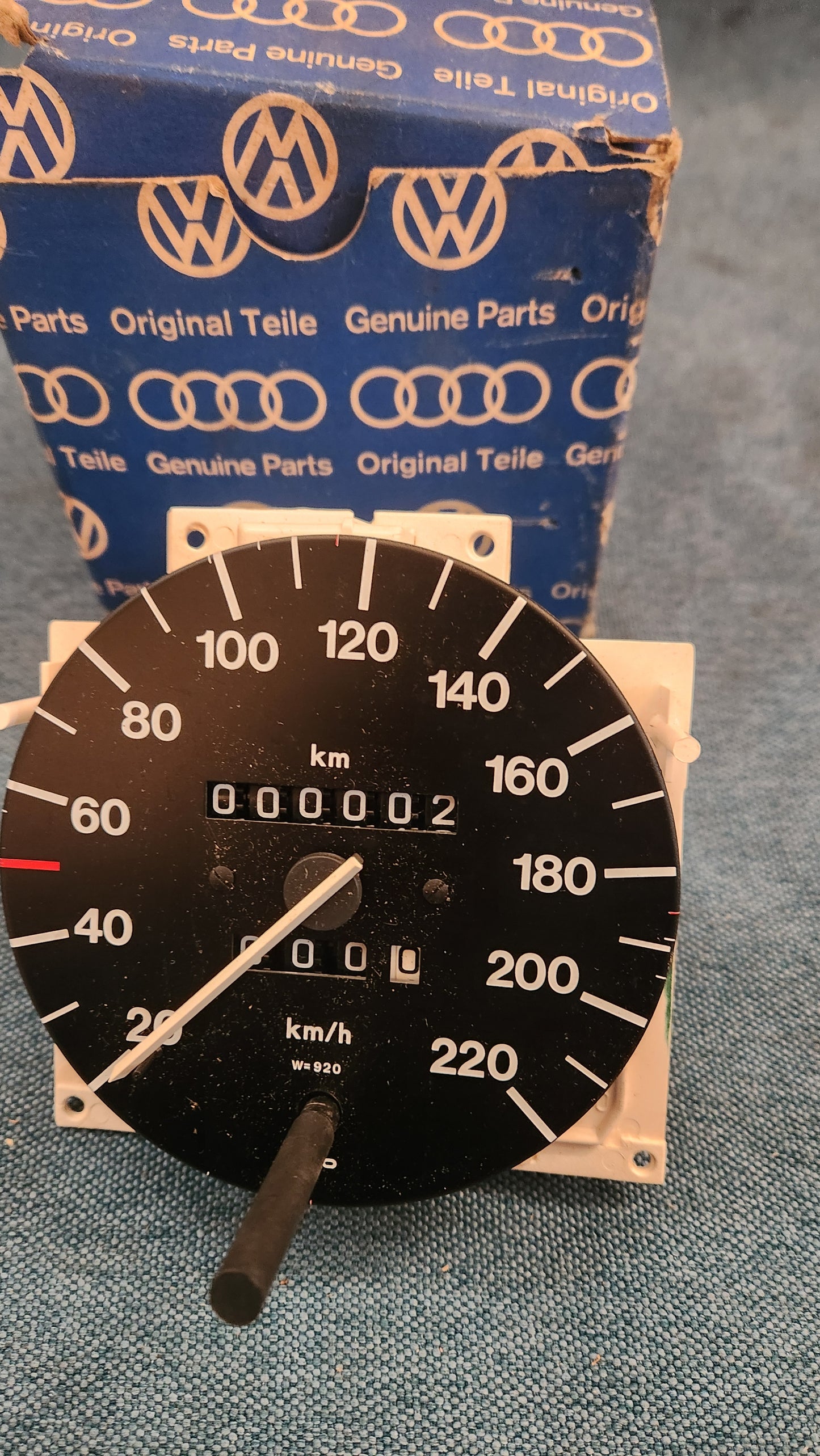 Audi 100 C2 Tacho 220kmh 431957031A Nos E3