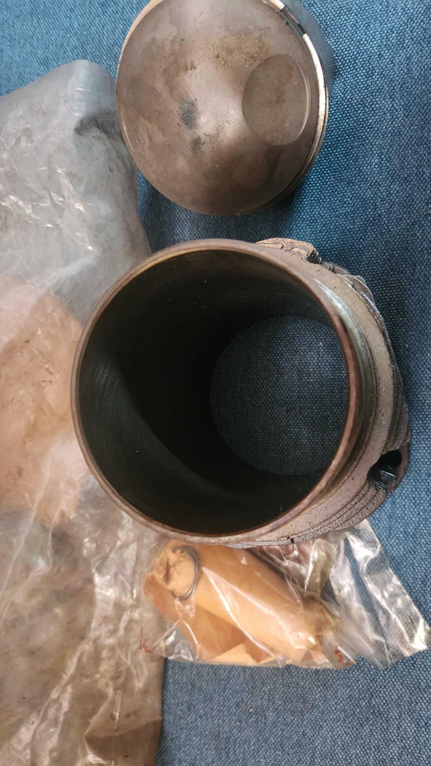 Porsche 911 Zylinder Kolben 90110390306 Nos E7