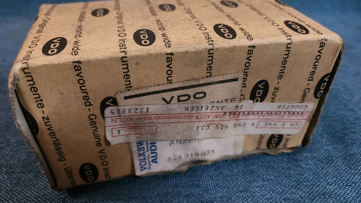 Audi 80 B1 Passat B1 Tankanzeige Temperaturanzeige 841919031 Nos E1