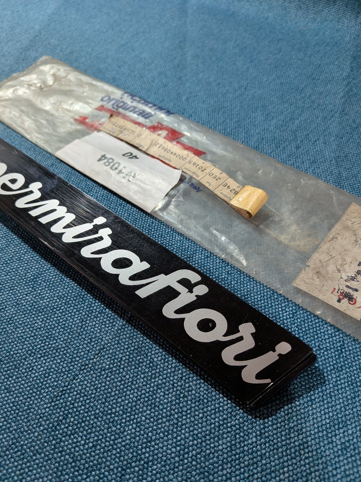 Schriftzug Emblem Hinten Supermirafiori Fiat 131 0004408612 NOS A15