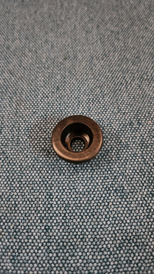 Tülle für Heckwischer Polo1/Audi50/Derby 861955729 Nos I8