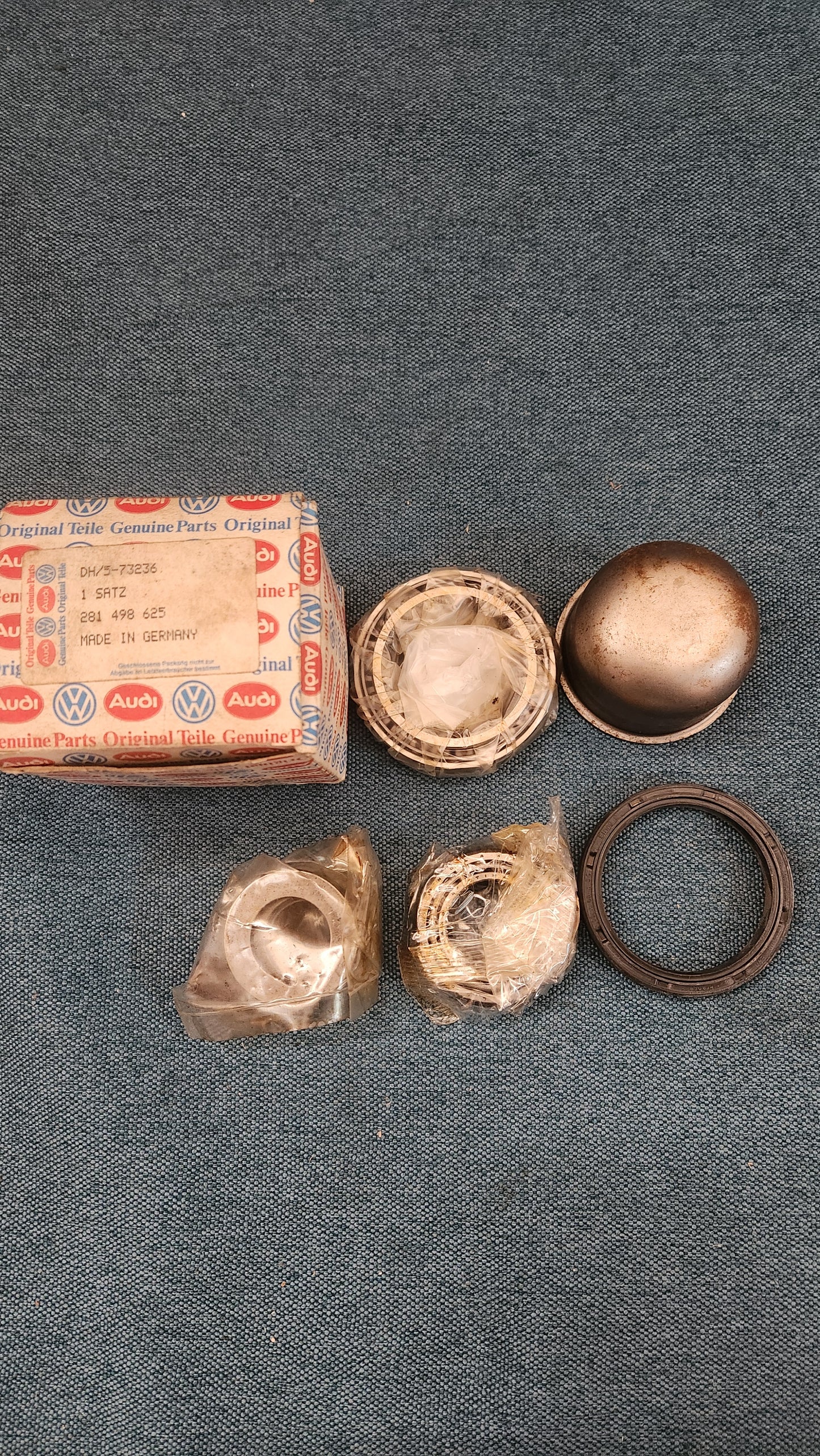 Radlager vorne LT1/LT2 D 281498625 Nos E4