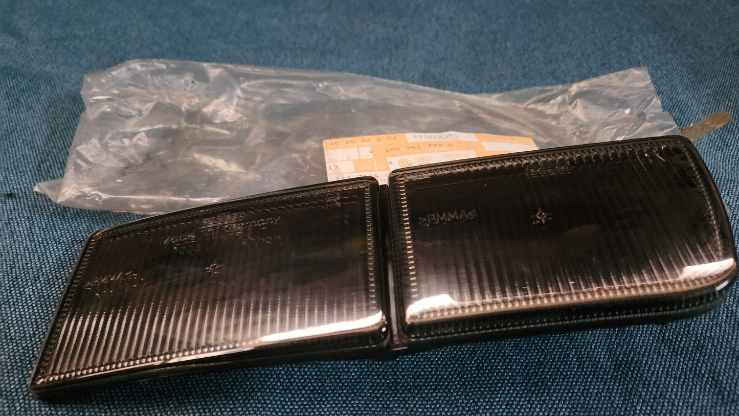 Golf 3/Vento Blende Nebelscheinwerfer Schwarz Dunkel 1H0941777B Nos G6