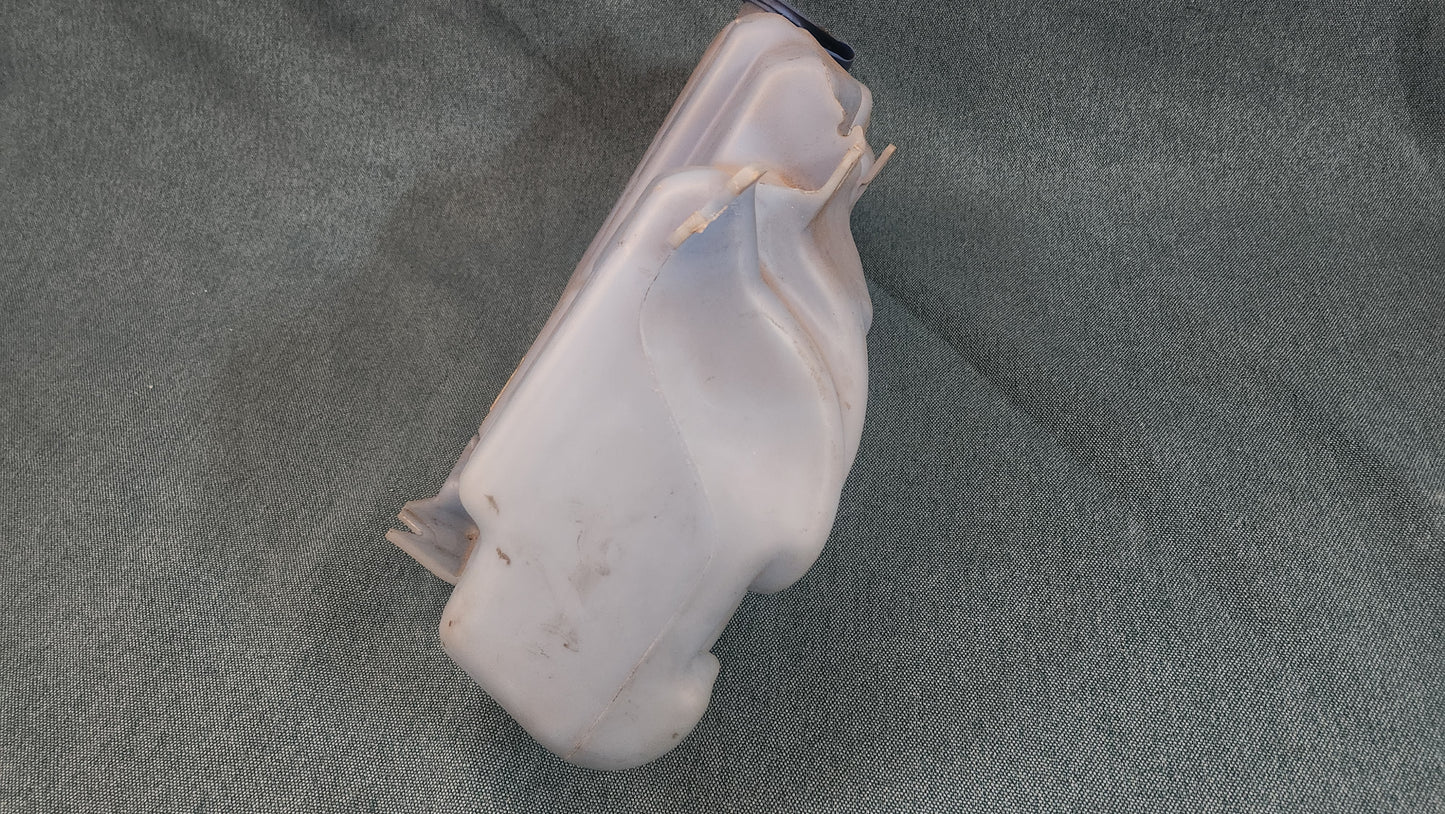 Wischwasserbehälter 7L SRA Golf 3/Vento 1H0955451 Nos R5