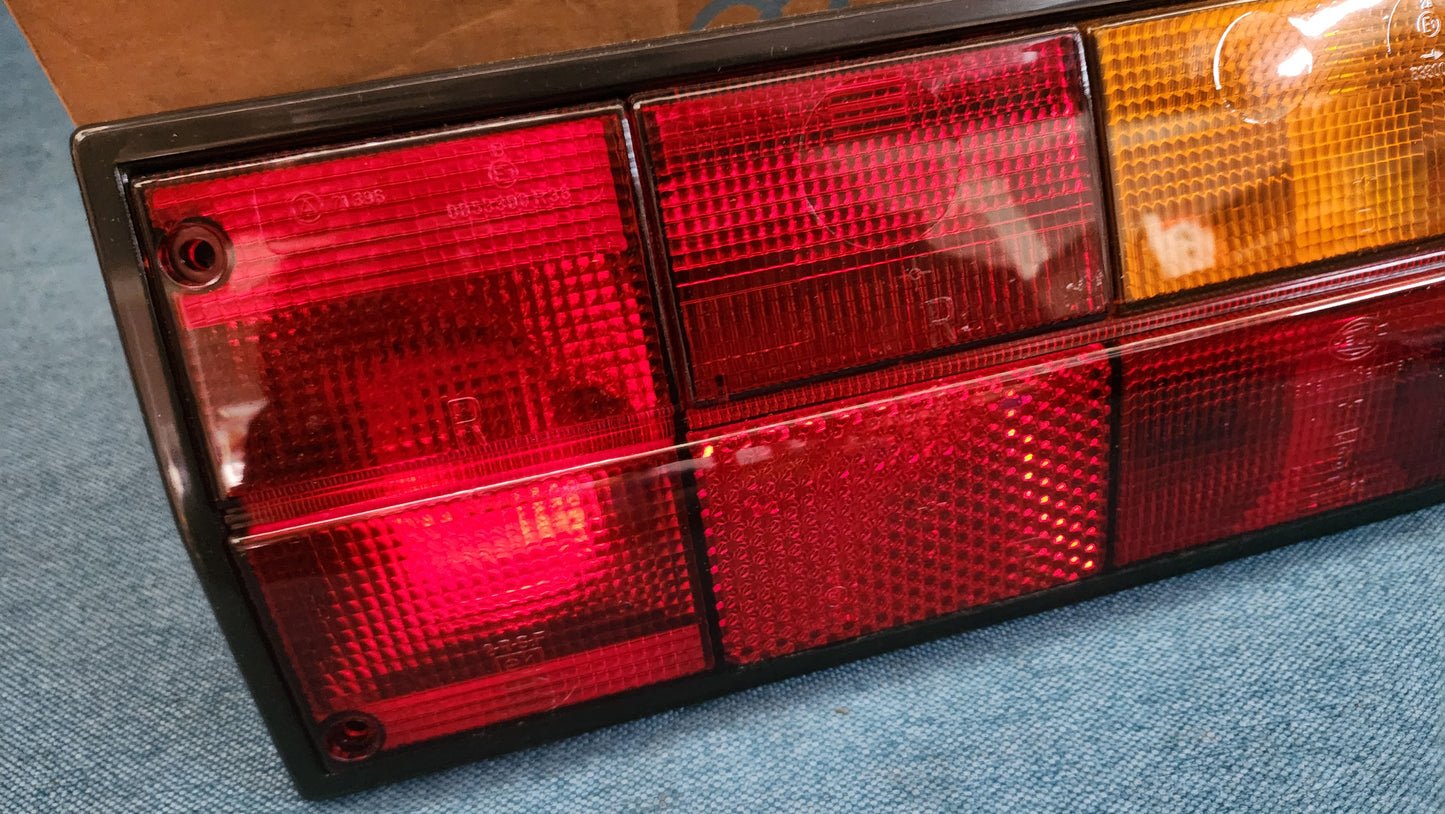 Taillight T3 Bus Right 251945112C NOS T1/T2
