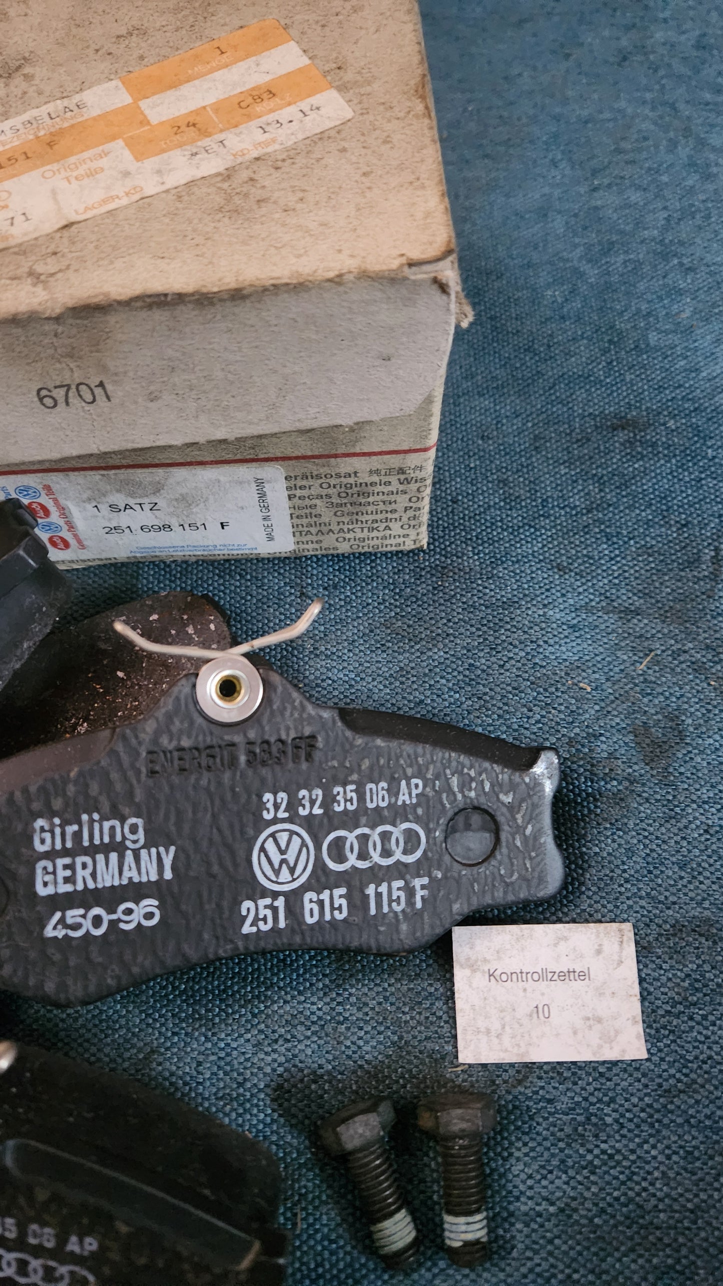 Bremsklötze Scheibenbremse T3 Bus 251698151F Nos G3/G4