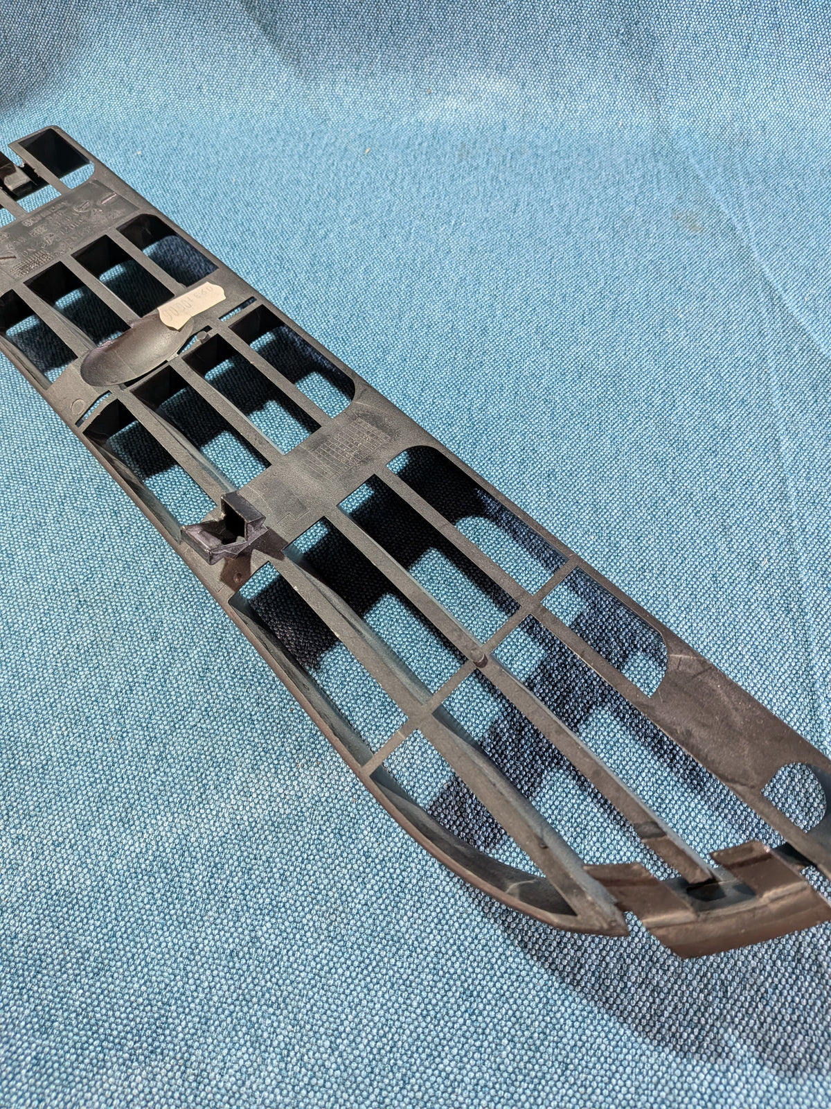 Stousstangegitter riets Audi/A6/C4 4A0807346 NOS F5