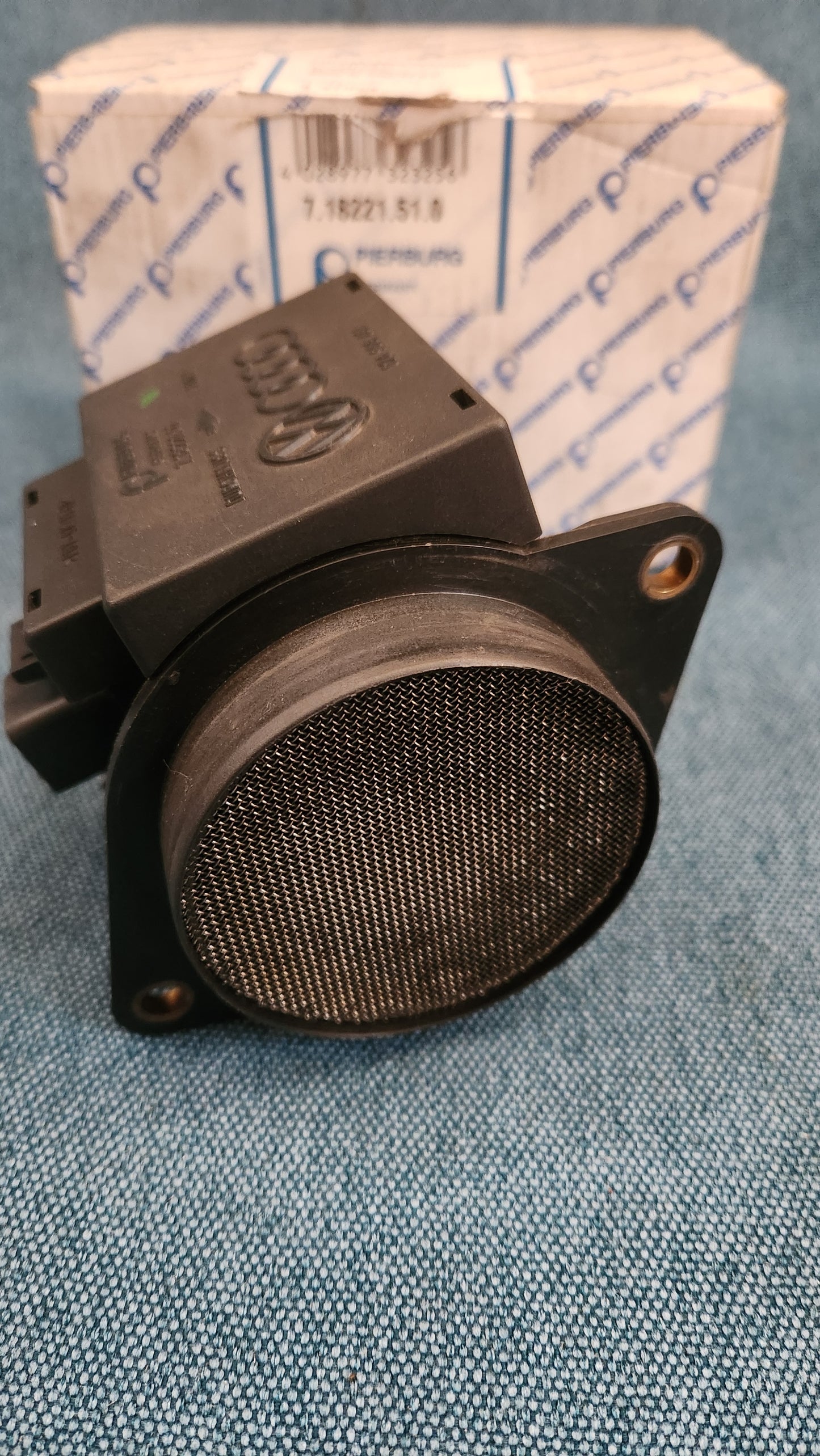 Pierburg Mass Air Flow Sensor Passat 35I B3/B4/Audi 80 B4/A4 B5/A6 C4/A3 8L/Golf4/Bora/LT2/Passat 3B/BG 074906461 Used F1