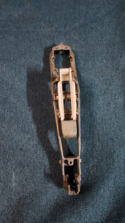 Mercedes W124 E300 E400 E420 Befestigung Türgriff A1247600534 Gebraucht D6