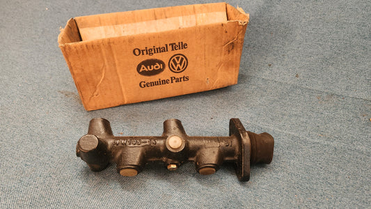 Audi 80 B1 B2 Audi 90 Passat B1 Hauptbremszylinder 321611015D Nos A3
