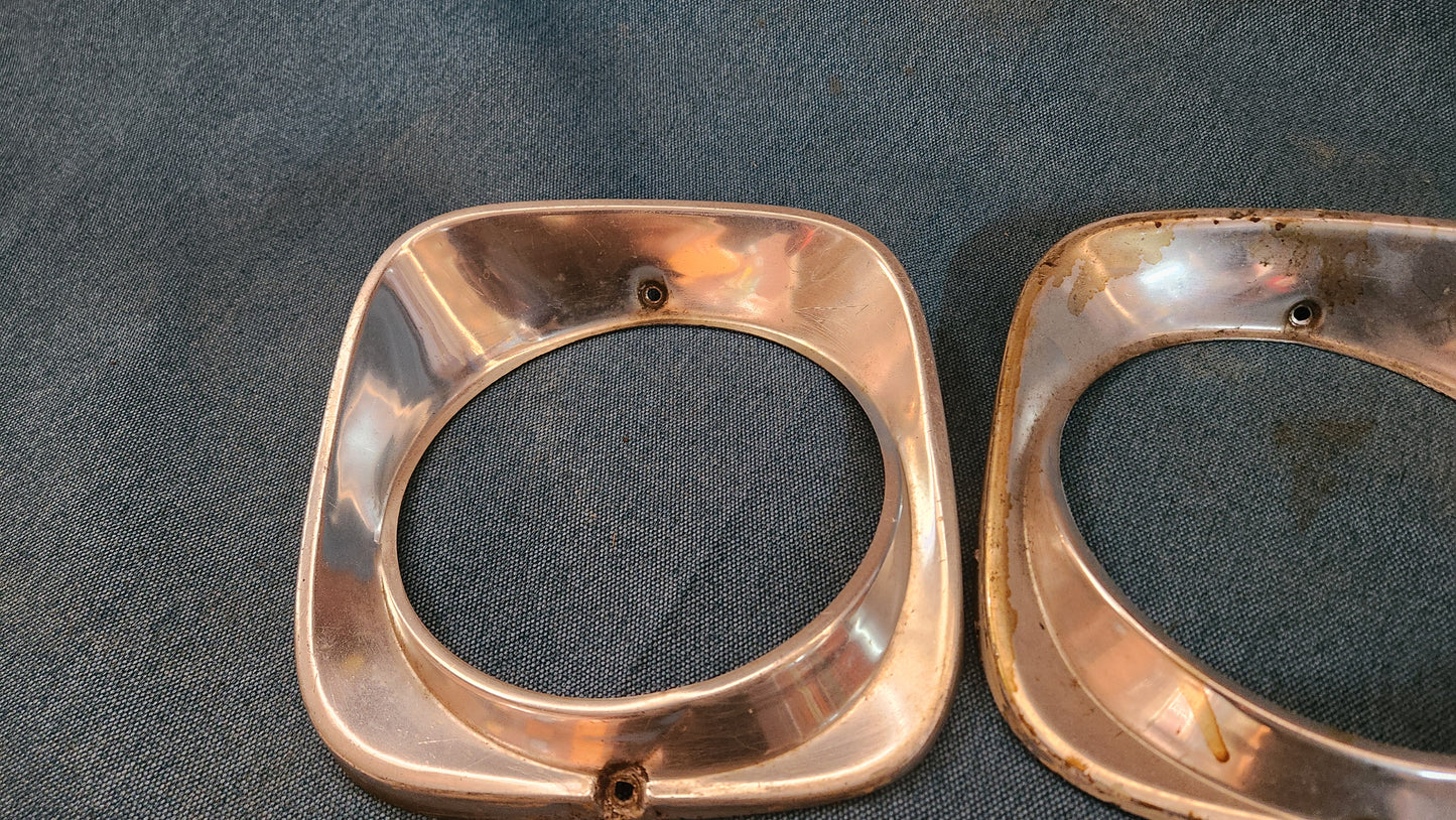 Opel Kadett B Scheinwerfer Blende 1218172 Gebraucht A3