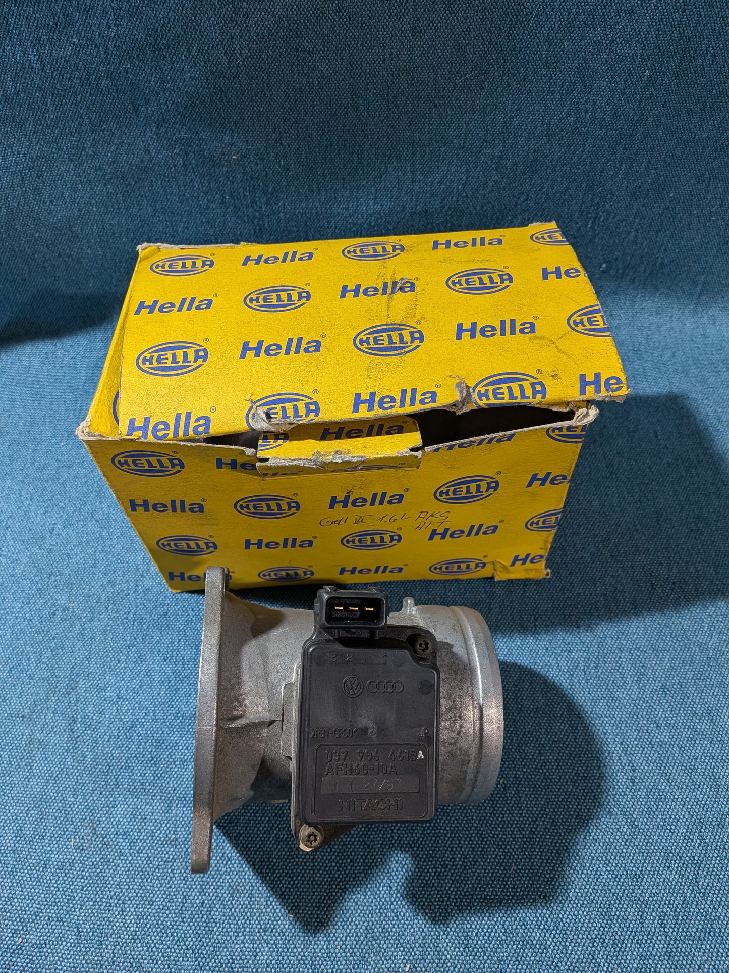 Mass Air Flow Sensor (MAF) Corrado/Golf 3/4/Vento/Cabrio/Passat B4/Polo 6N/Sharan/Audi A4 B5/A6 C4 037906461B Used A27