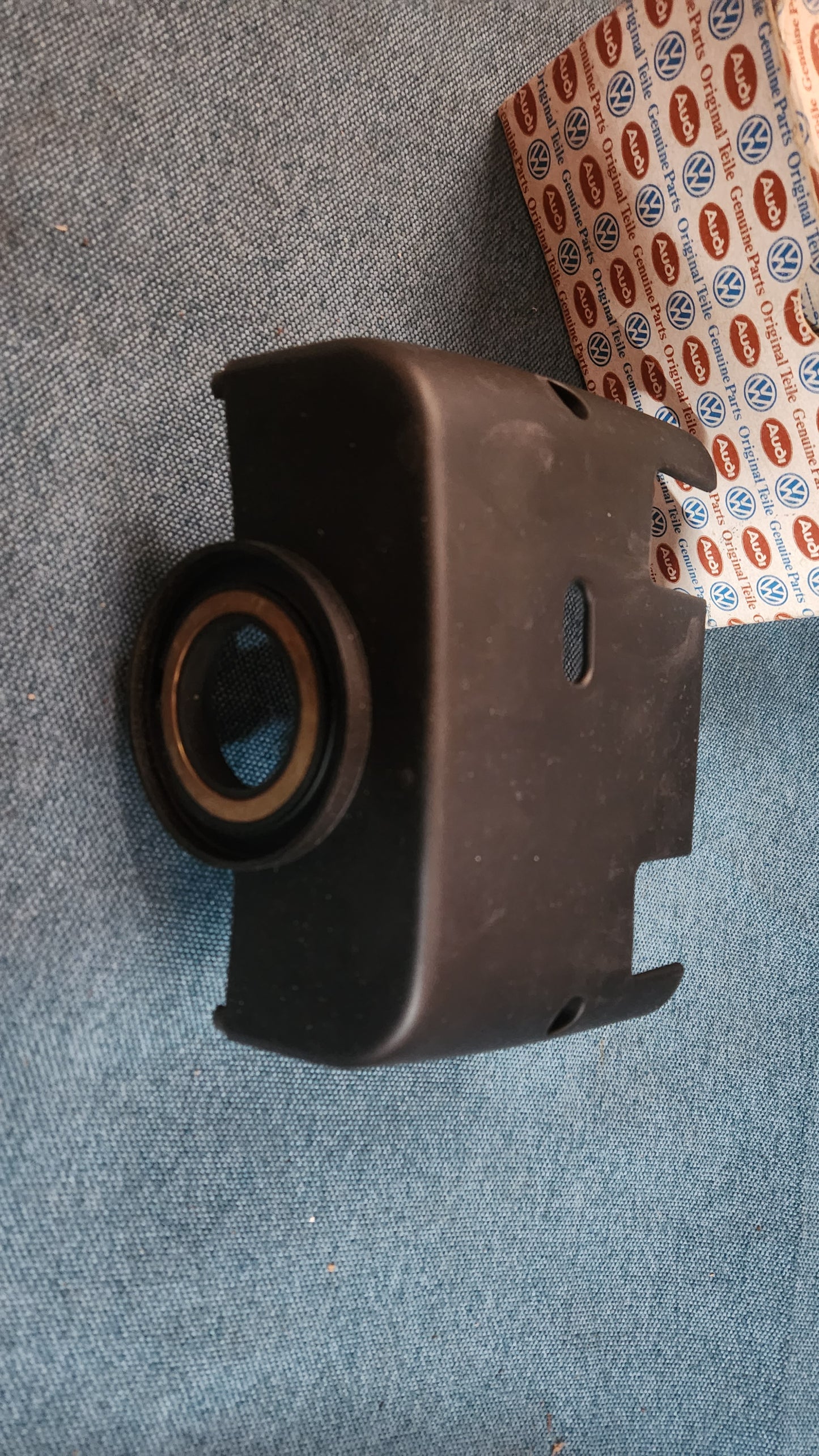 Audi 100/200/Type 44/V8/D11 Steering Column Cover Lower Section 443953516 Nos A3