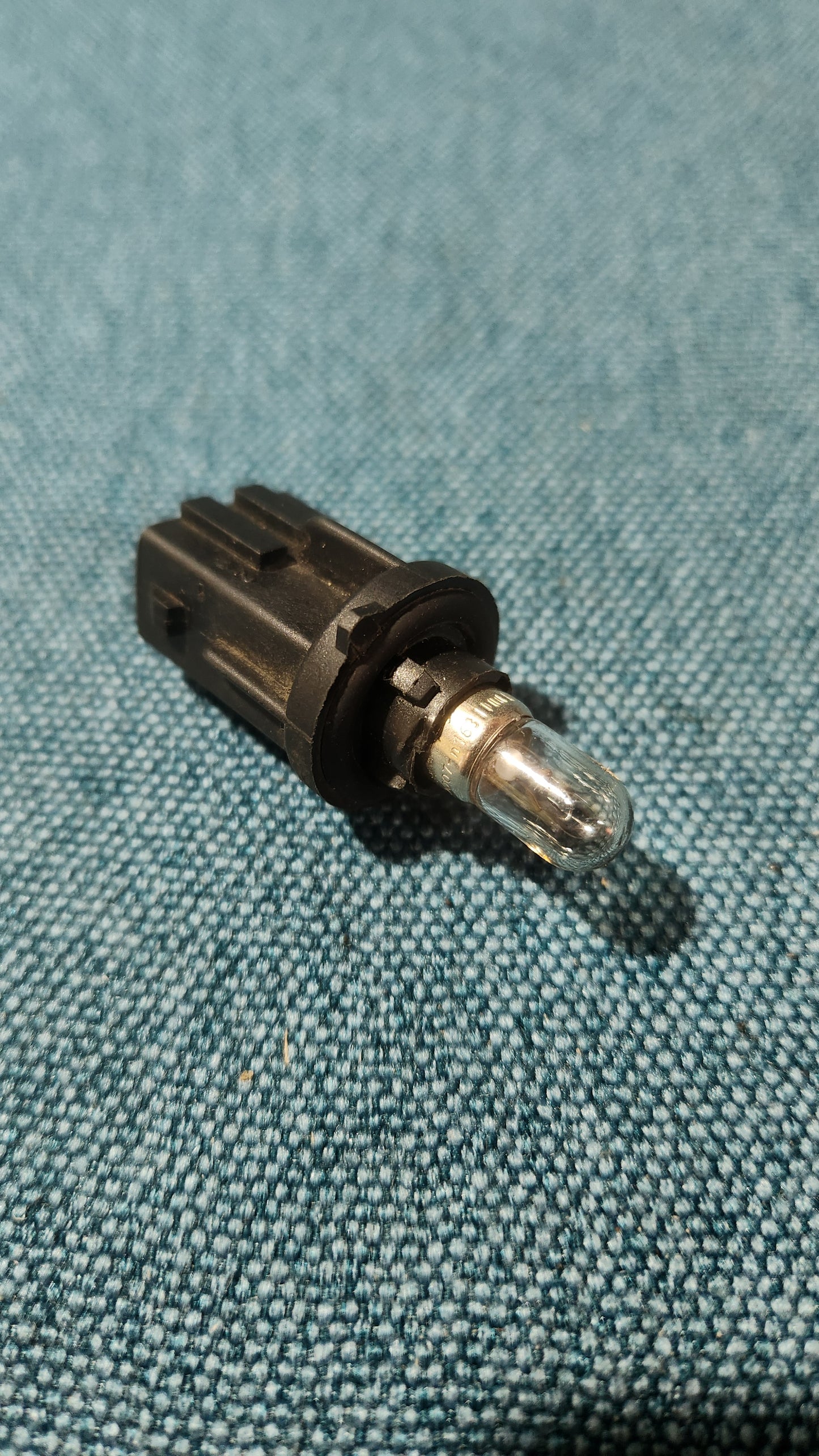 Lampenfassung Scheinwerfer für Standlicht Golf/Jetta/Scirocco/2/Polo 86C/LT1/Caddy 14D/T4 Bus 191941669A Gebraucht A14
