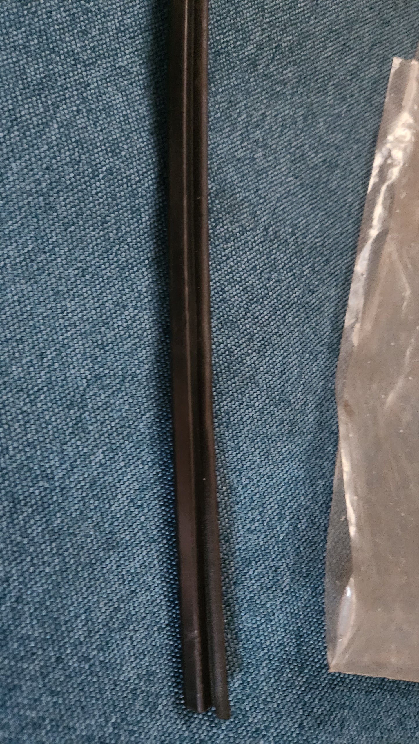 Windscreen Trim Window Frame Seal Audi A4 B5 8D0845131C Nos Q3