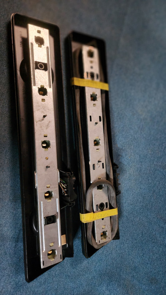 Rücklicht Lampenträger Mercedes W123 22064 Gebraucht A3