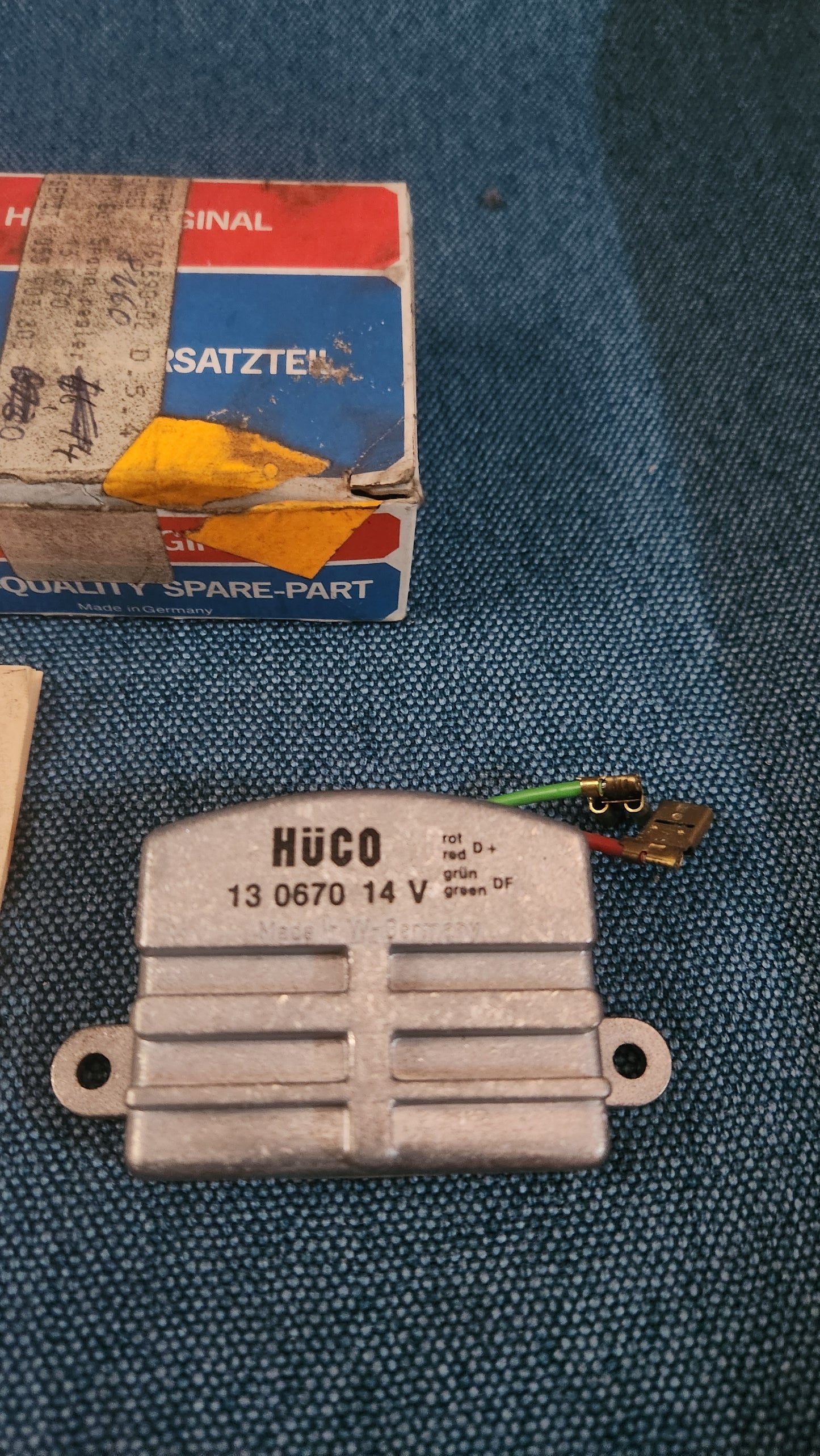 Lichtmaschinenregler Hüco Golf/Jetta/Scirocco/1/2/Derby/Polo 86C/Caddy14D/Iltis/LT1/Passat B1/B2/T3 Bus/Audi 80/90/B2/B3/100/200/C2/C3 130670 Nos/Neu M6