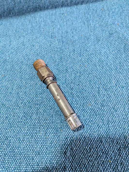 Fuel injector for K-Jetronic EG/DX M12 x 1.5 Golf/Jetta/1/Caddy 14D/Scirocco/1/2 049133551A Used B5