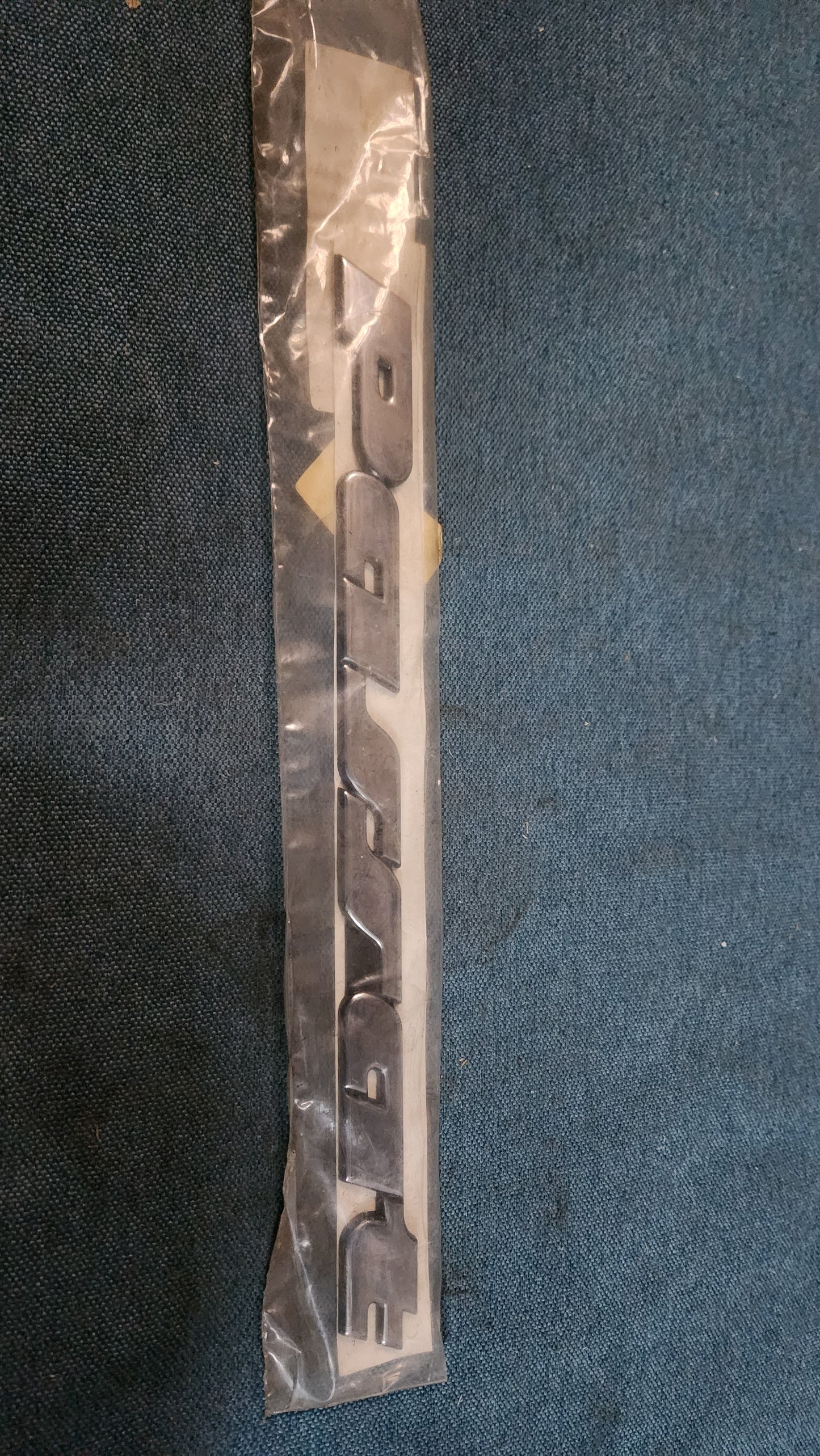 Passat B3/B4 35I Schriftzug 3A0853687G Nos G3