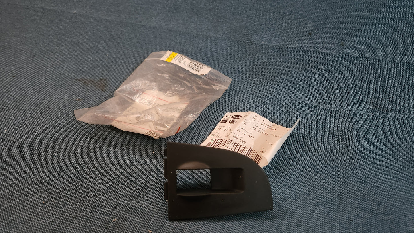 Audi A6 C5 4B2 Cover for front right window regulator switch 4B1959522 NOS A3
