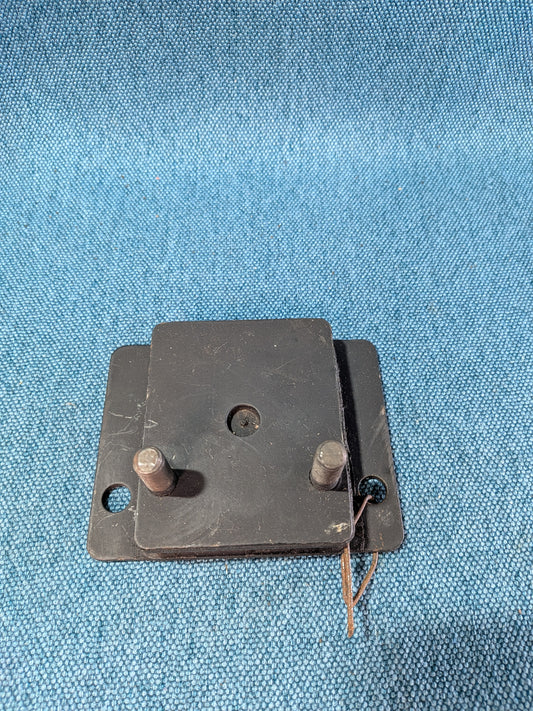 Auspuffgummi Metalllager Rechts große Ausführung Topran T3 Bus 033251393A NOS/Neu C8