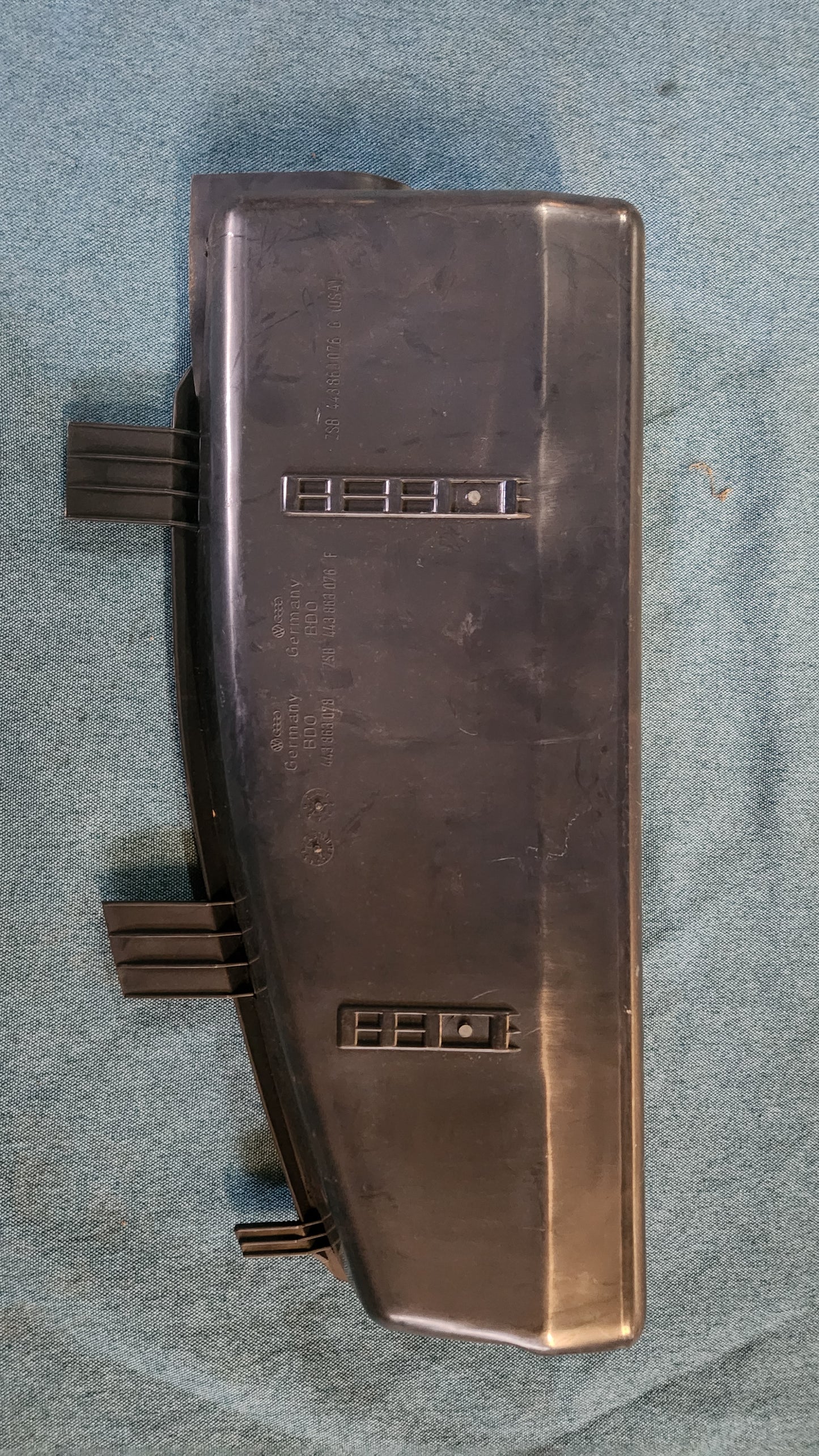 Ablagefach Blau Audi 100/200/Typ 44/C3 443863076F Gebraucht R2