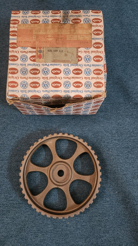 Gear Wheel Golf/Jetta2/Polo86C 1.0/1.3 026109111 NOS E4