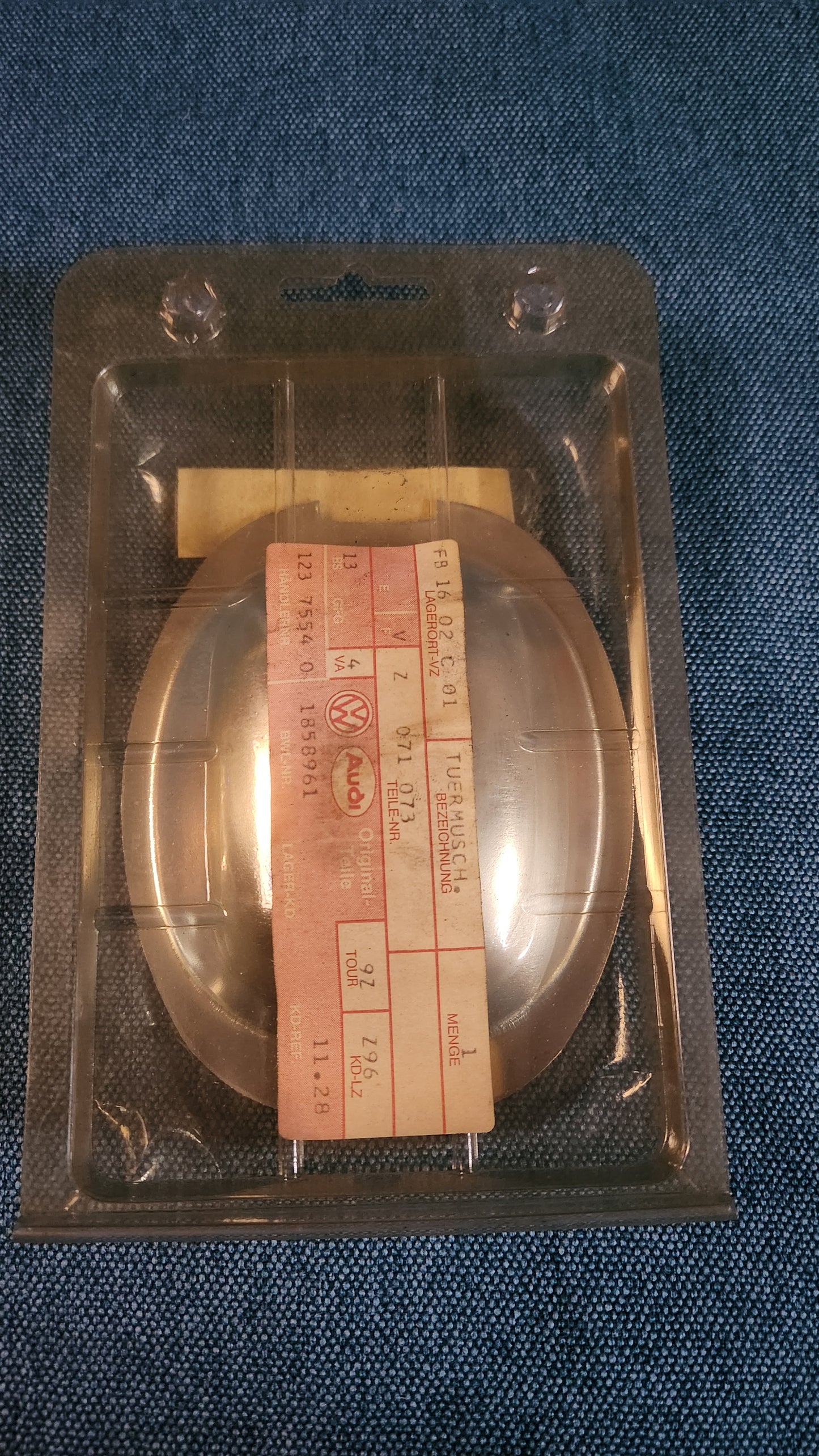 Door handle shells Audi 100 C3 443071061 Nos L8