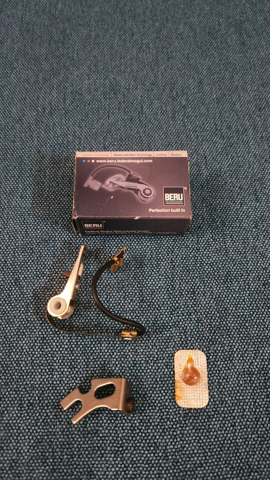 Contact breaker set ignition Golf/Jetta/1/Caddy14D/Iltis/LT1/T2/T3 Bus/Scirocco 1/Beetle/Passat B1/Audi 80/B1/100/C1/C2/Opel Commodore B/Bmw E10/Mercedes W123 0340100621 Nos/New M7