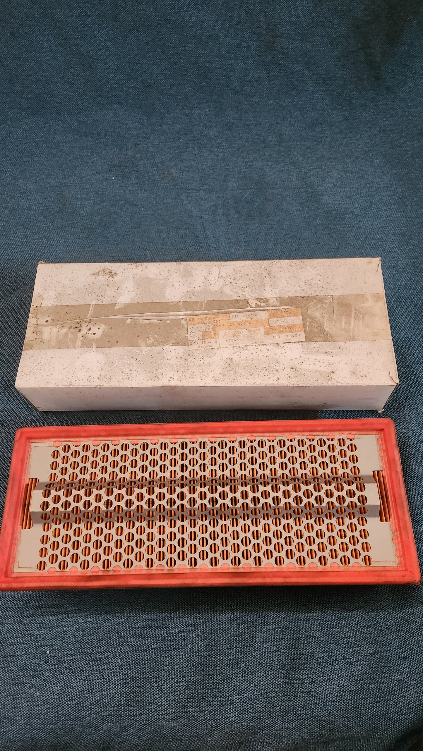 Luftfilter Golf/Jetta1/2/T3/Caddy14D/PassatB1/B2/B3/Audi80/90/B2/B3/B4/100/200/C3/C4 068129620A Nos H9/E9
