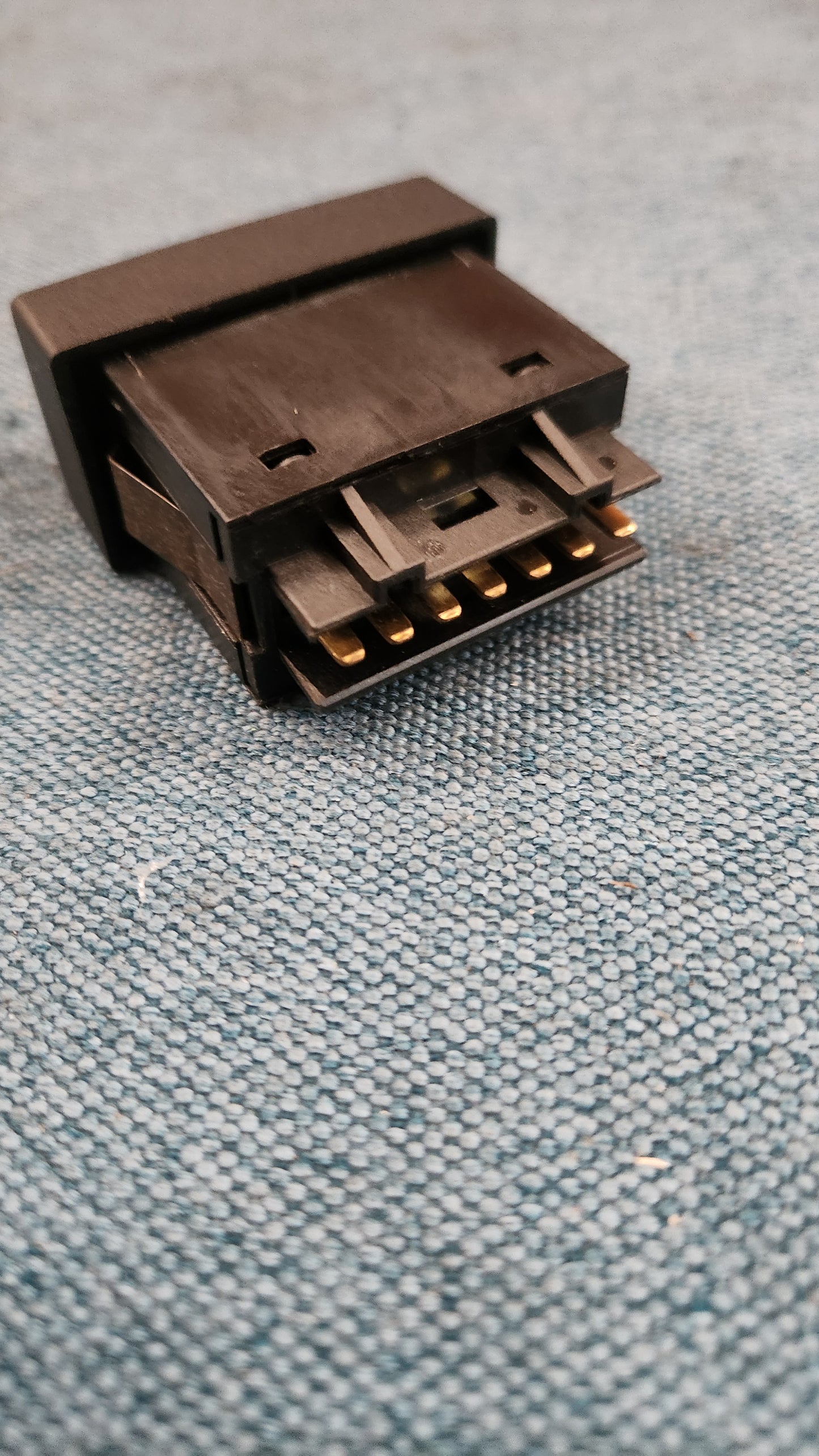 Sitzheizungsschalter T4 535963553B Nos I7