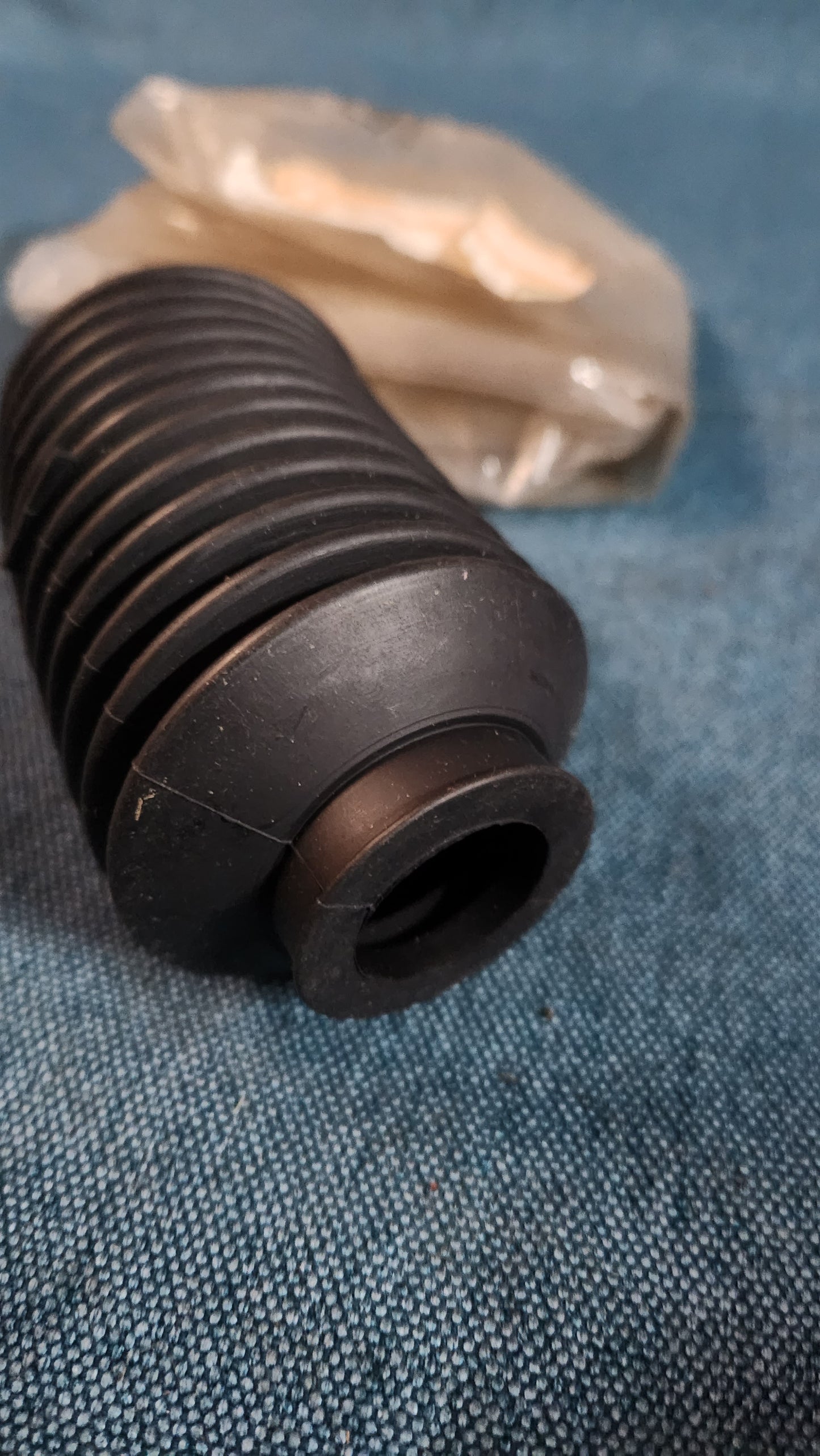 Lenkgetriebmanschette Golf2/Jetta2 191419831 Nos H1
