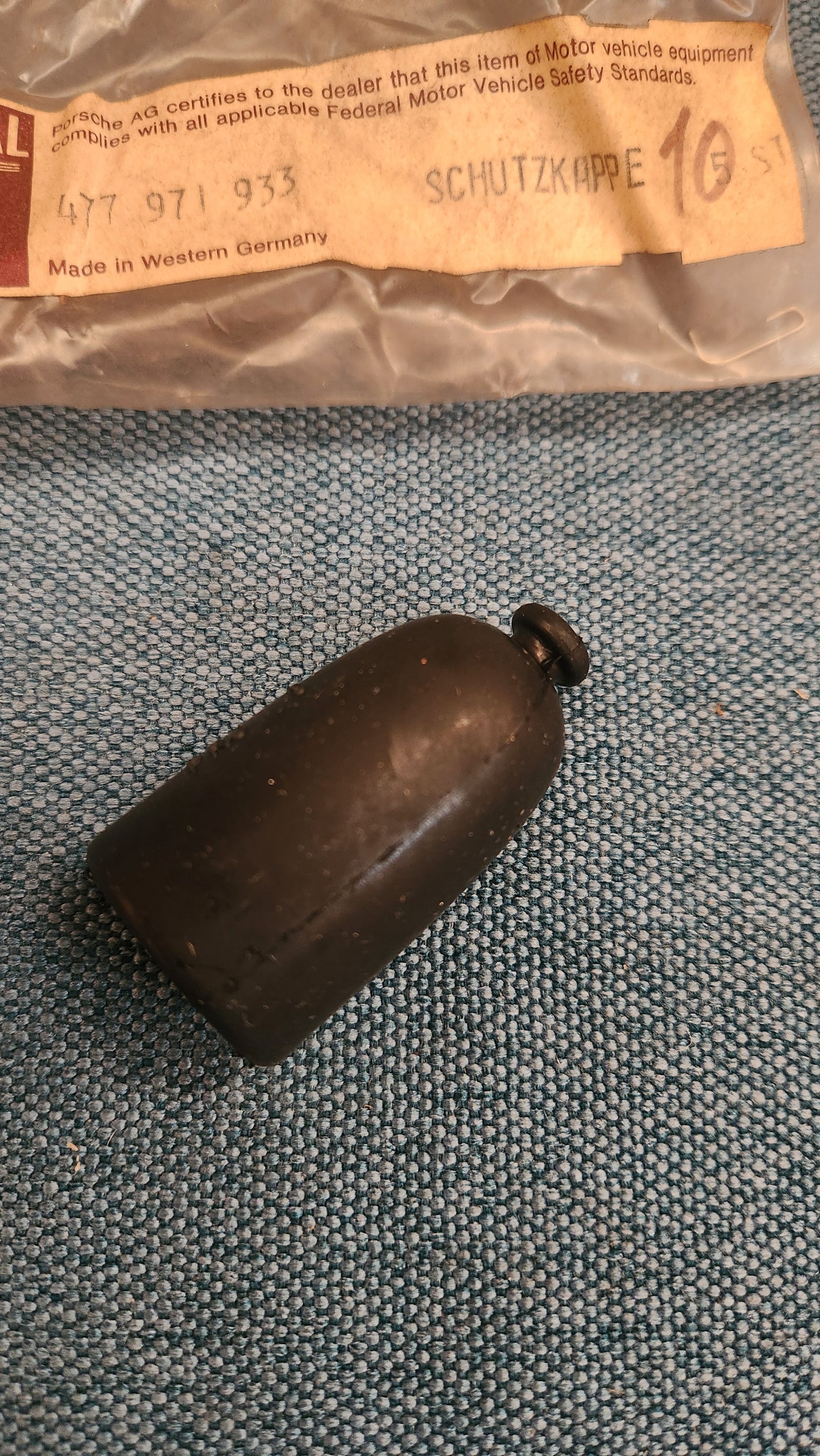 Schutzkappe Porsche 924/944 477971933 Nos K4