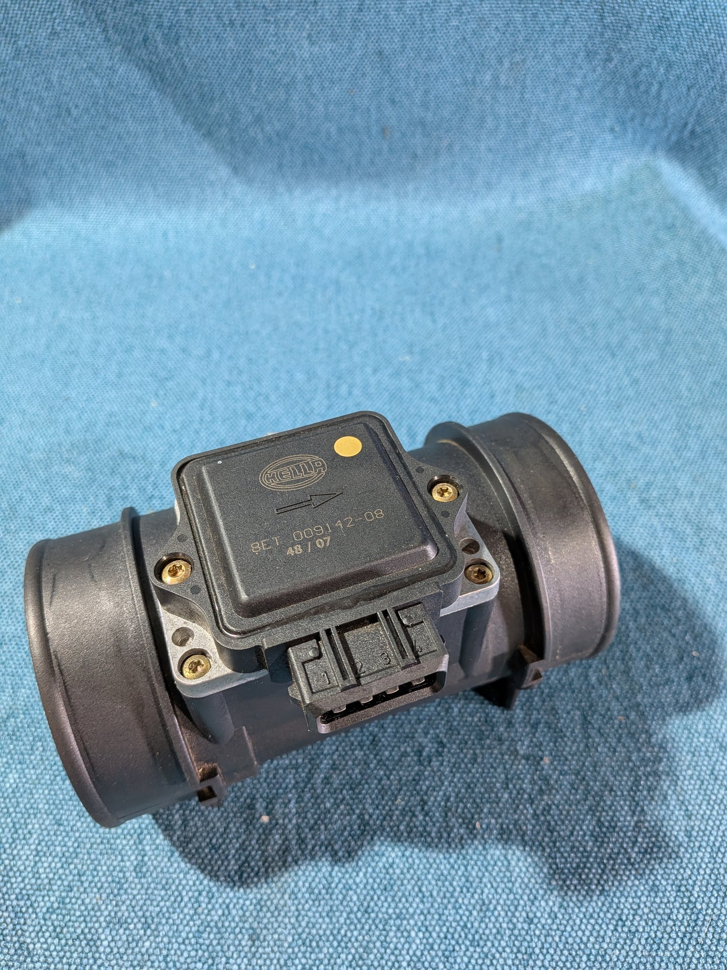 Mass Air Flow Sensor (MAF) Hella 8ET009142081 Opel/Omega B/Vectra B 90411957 NOS/New F10