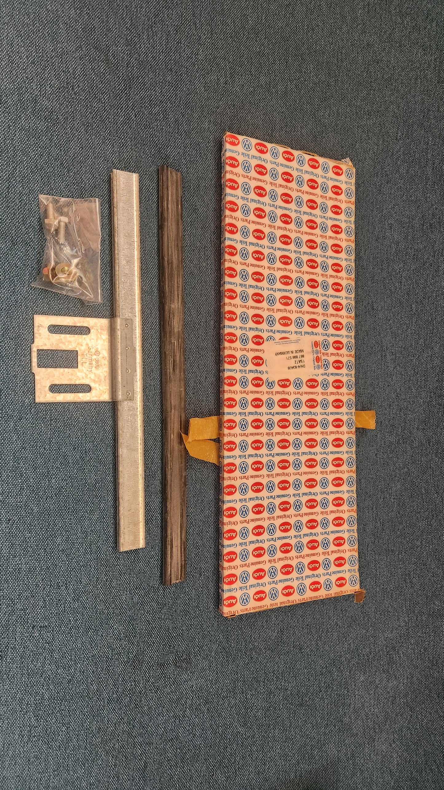 Hebeschiene Fensterheber Golf/Jetta/2/Polo 86C 867898571 NOS N4