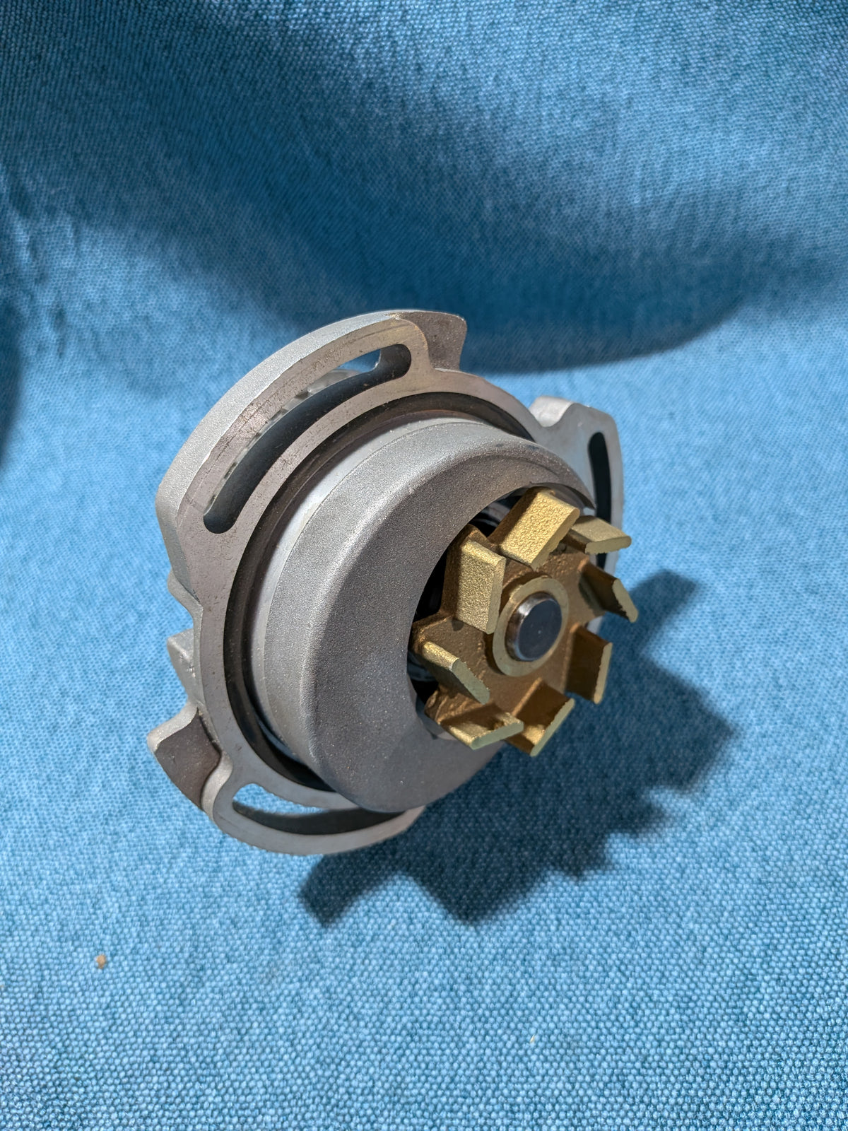 Airtex water pump Golf/Jetta/Scirocco/1/2/Santana/Derby/Passat/B1/B2/Polo 86C/Wartburg/Trabant/Audi/50/80 B2 052121004 NOS/New C9