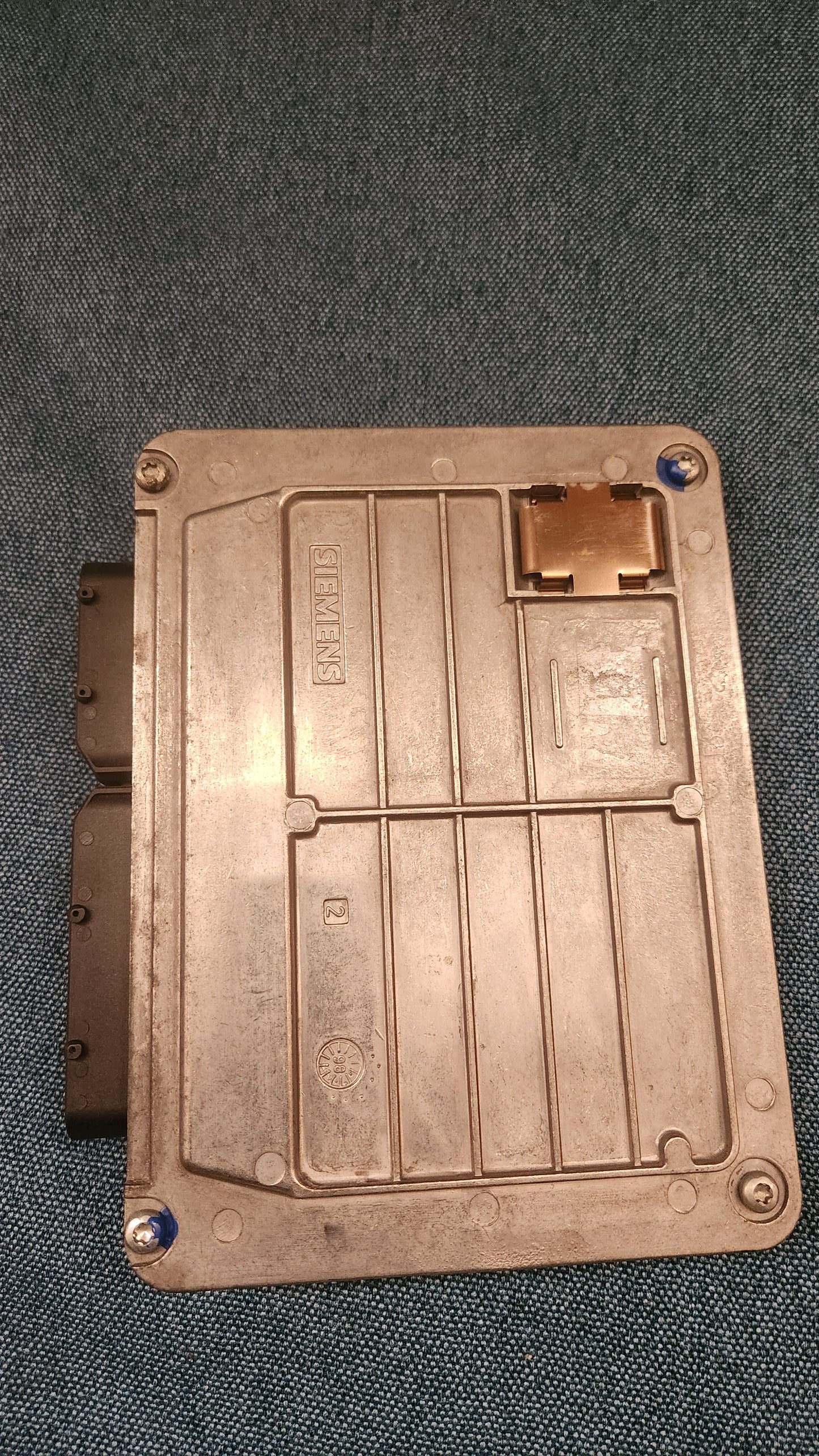 Engine Control Unit Golf 4/Bora 1.6 CFHC 06A906033 Used M4