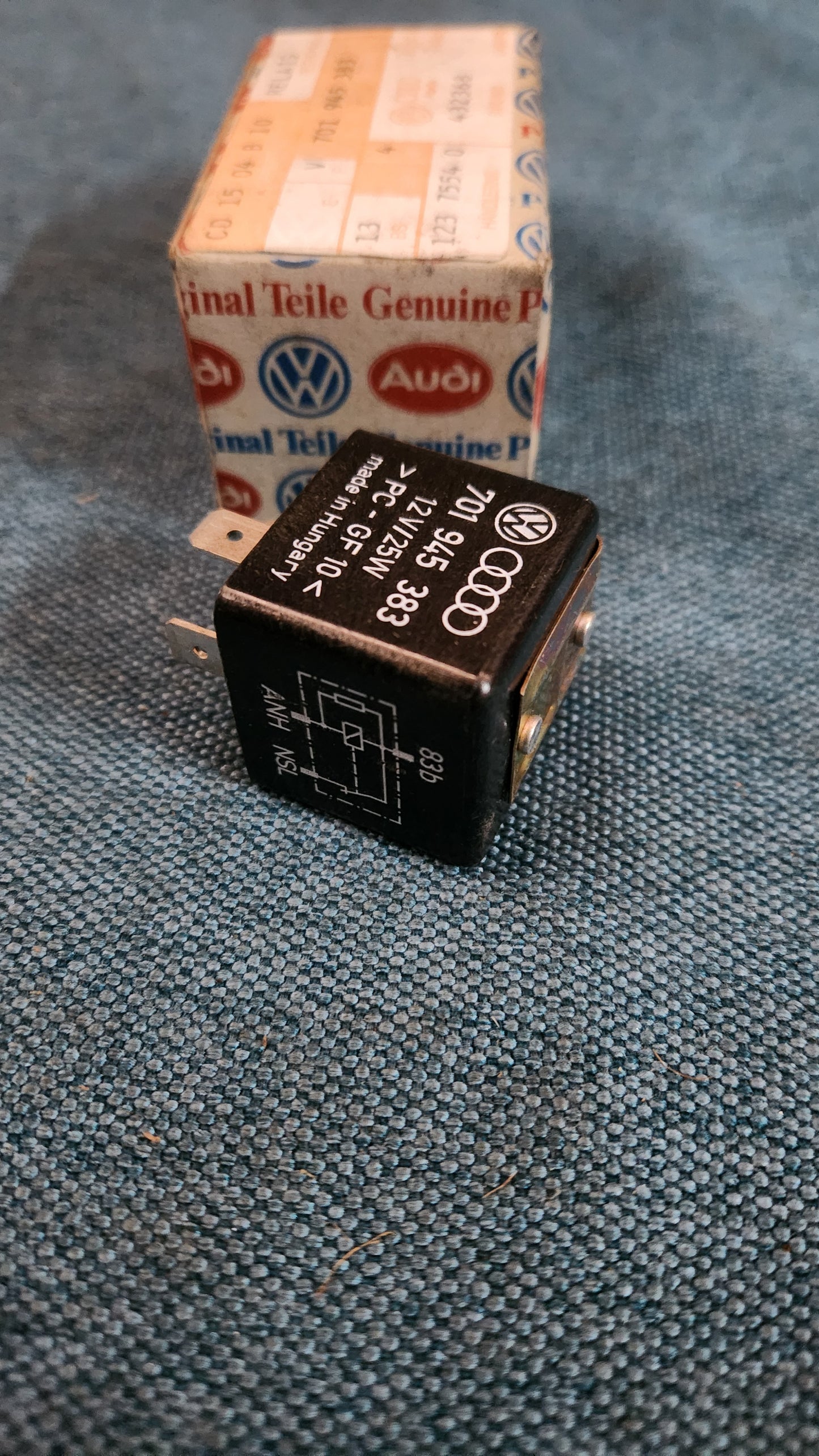 Relais Nebelschlussleuchte Golf/Jetta/1/2/3/Corrado/Caddy14D/LT1/Polo86C/Scirocco2/PassatB3/B4/T3/T4/Taro/Vento 701945383 Nos I1