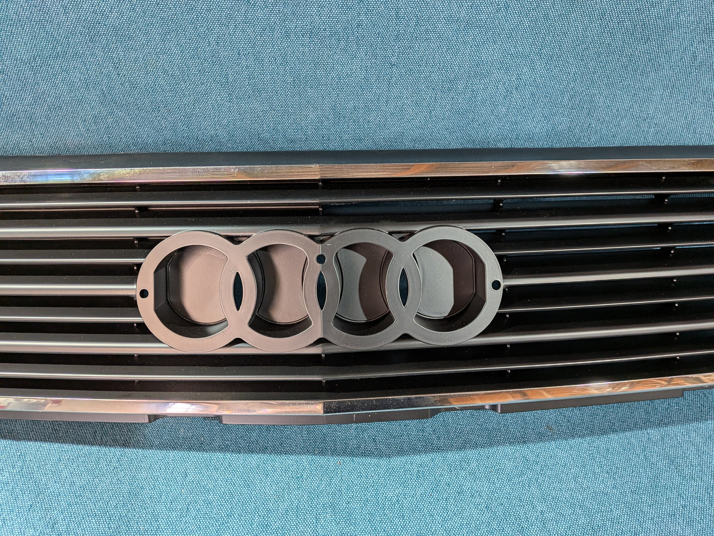 Radiator Grille Chrome Audi 100/200 C3 Typ44 443853655 NOS A4