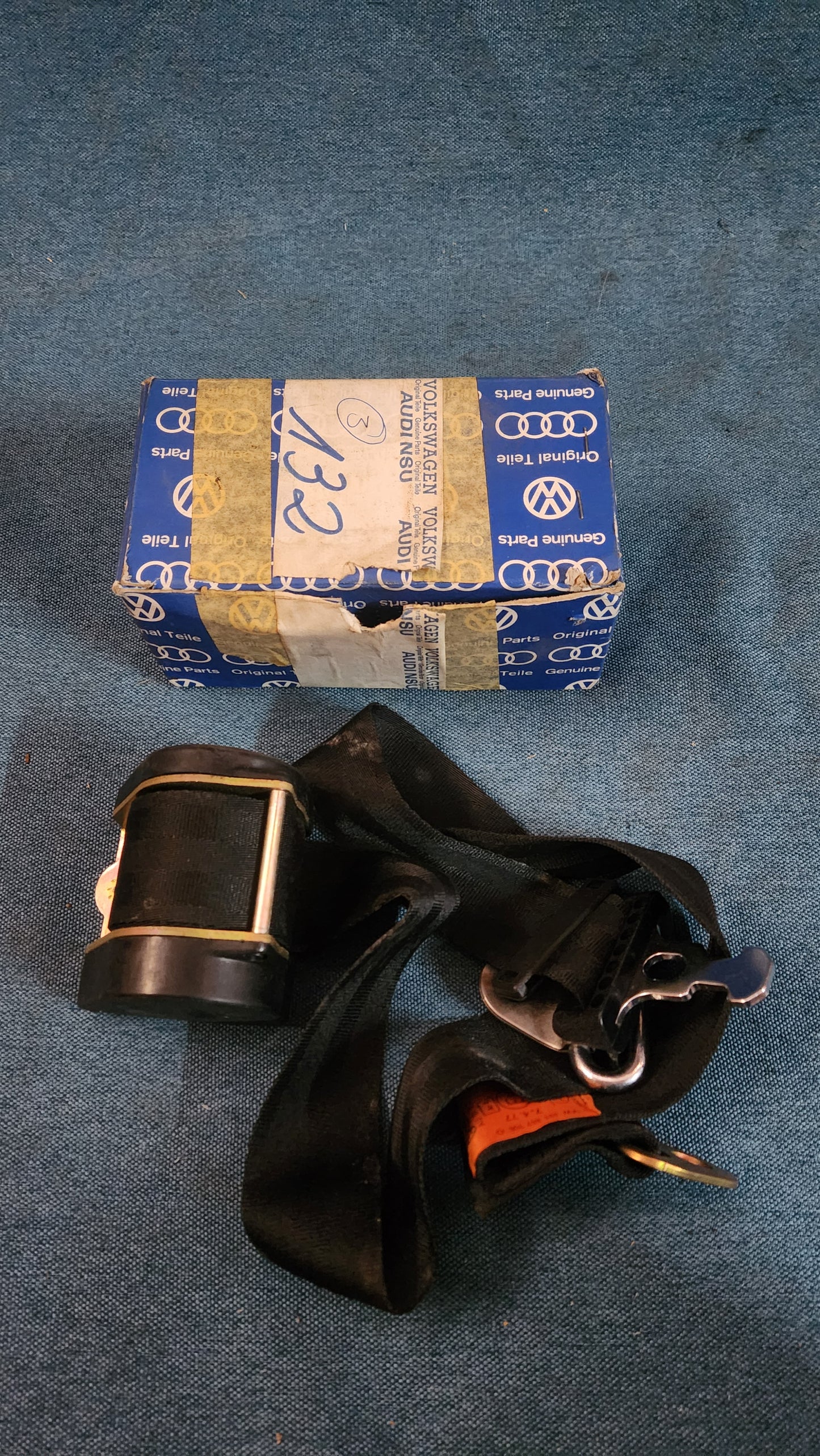 Passat B2 32B Sicherheitsgurt Gurt 321857705Q Nos E3/E7