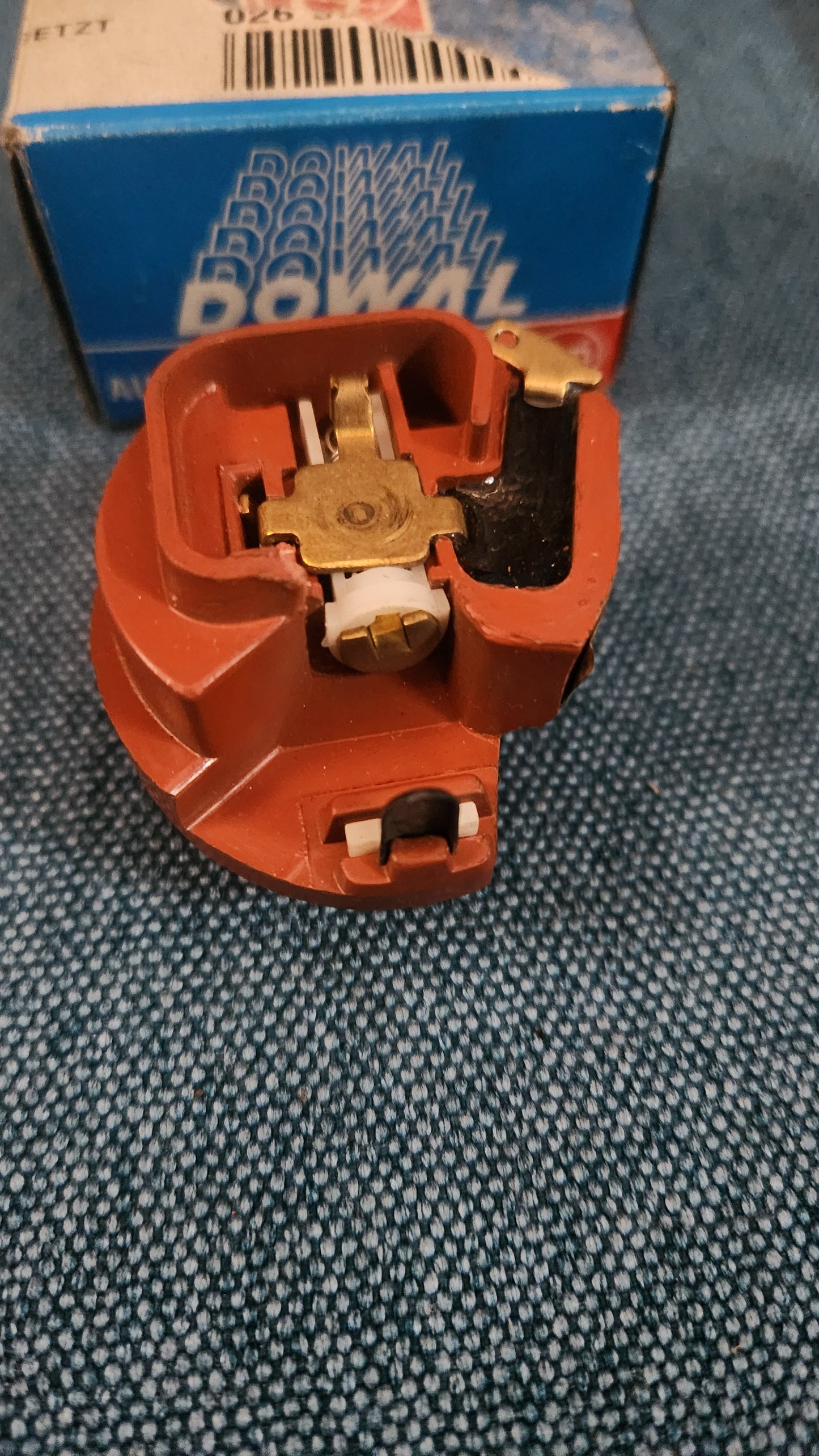 Distributor rotor Dowal Golf/Jetta/Scirocco/1/2/Caddy14D/Passat 32B B2 026905225 New Old Stock/New M7